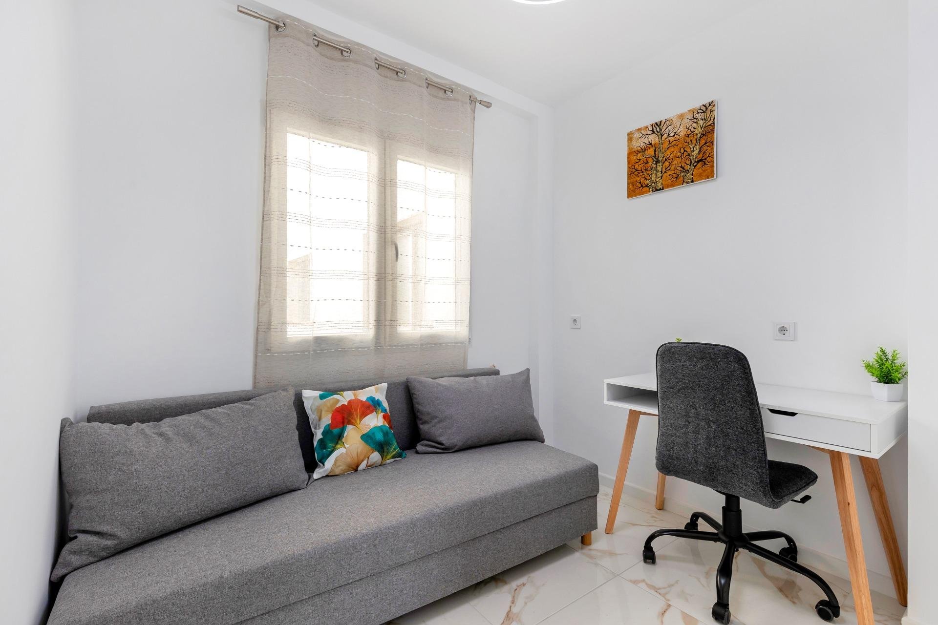 Revente - Appartement -
Torrevieja - La Mata Pueblo