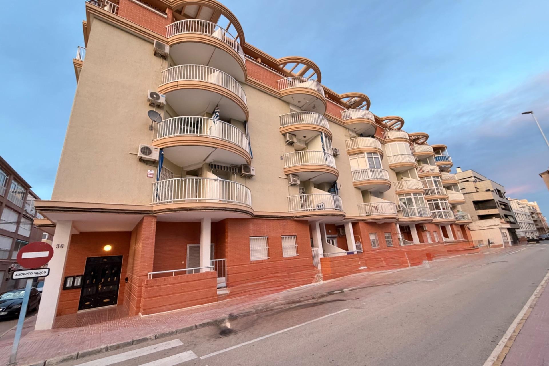 Revente - Appartement -
Torrevieja - La Mata Pueblo