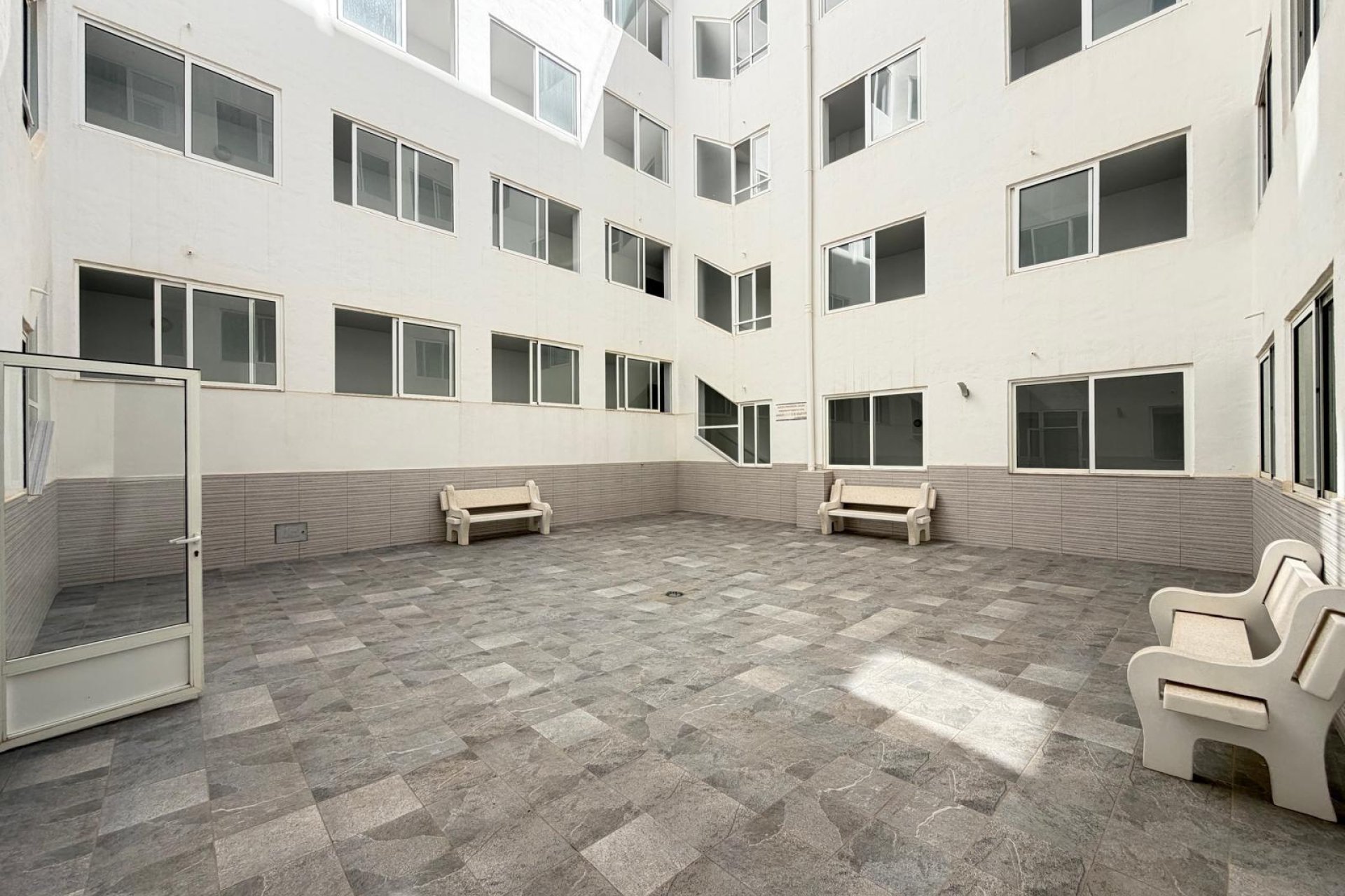 Revente - Appartement -
Torrevieja - Las Piscinas Naturales