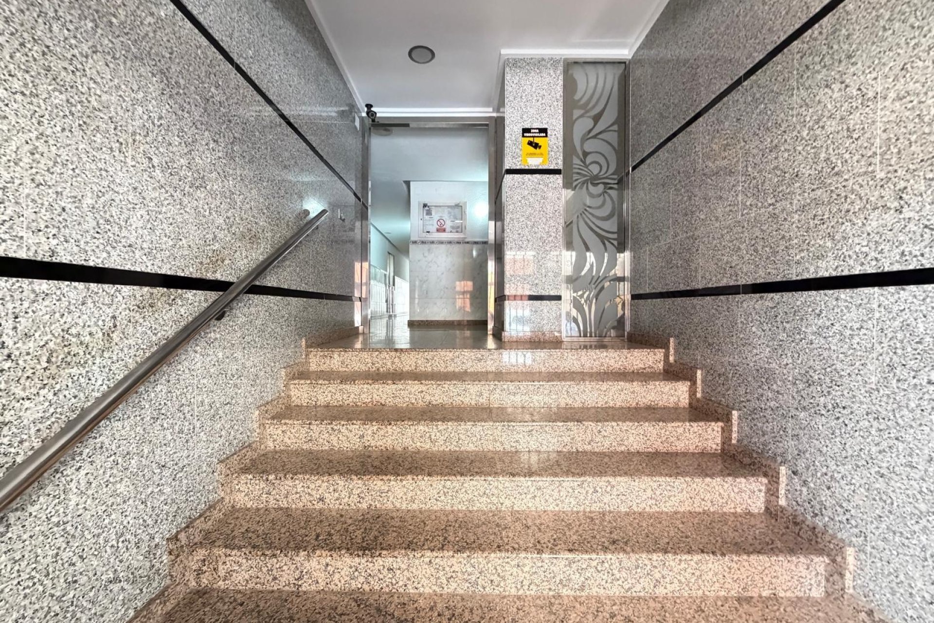 Revente - Appartement -
Torrevieja - Las Piscinas Naturales