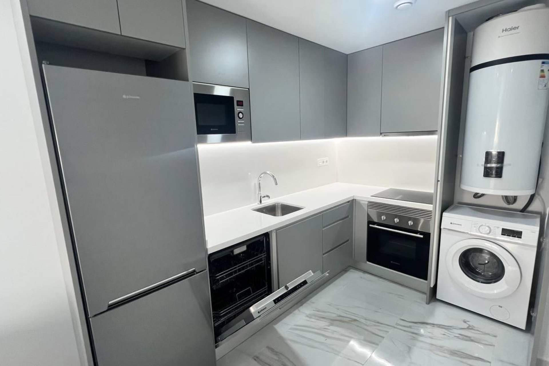 Revente - Appartement -
Torrevieja - PARQUE DE LAS NACIONES