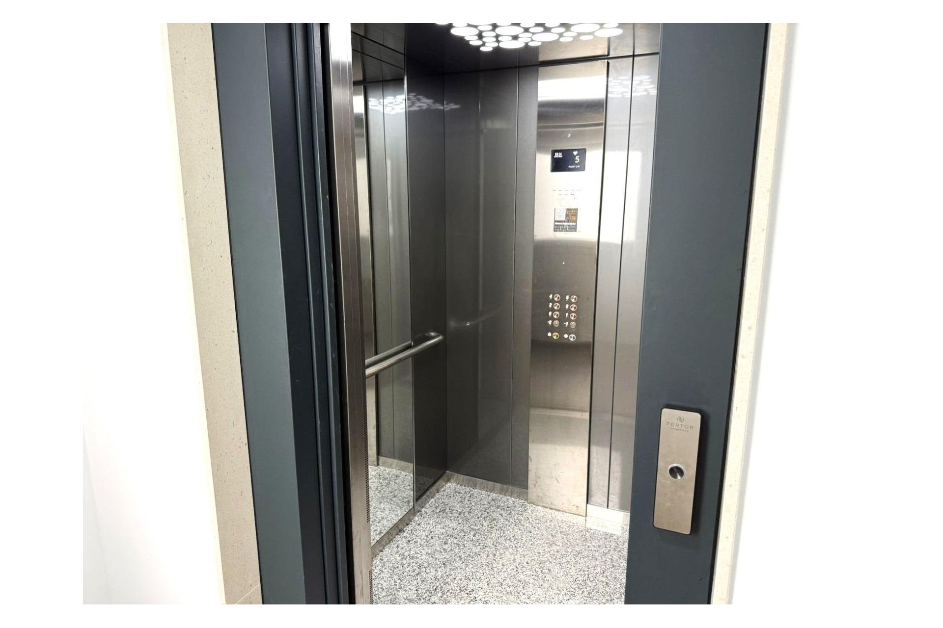 Revente - Appartement -
Torrevieja - PARQUE DE LAS NACIONES