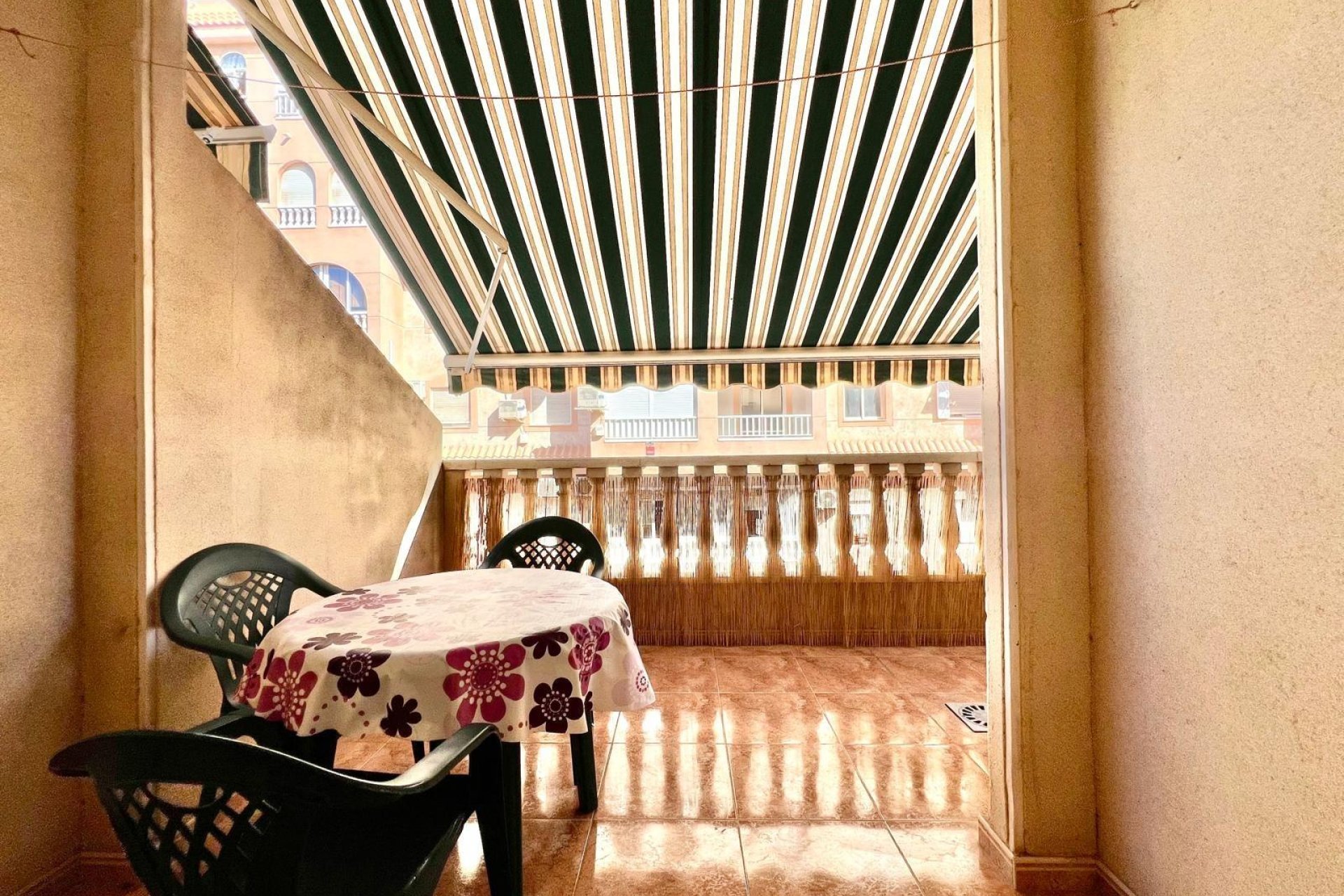 Revente - Appartement -
Torrevieja - PARQUE DE LAS NACIONES