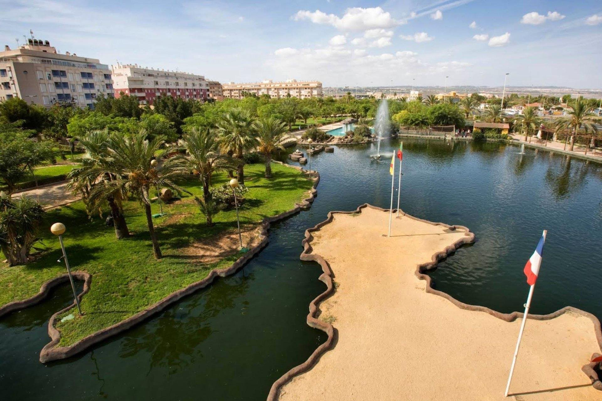 Revente - Appartement -
Torrevieja - PARQUE DE LAS NACIONES