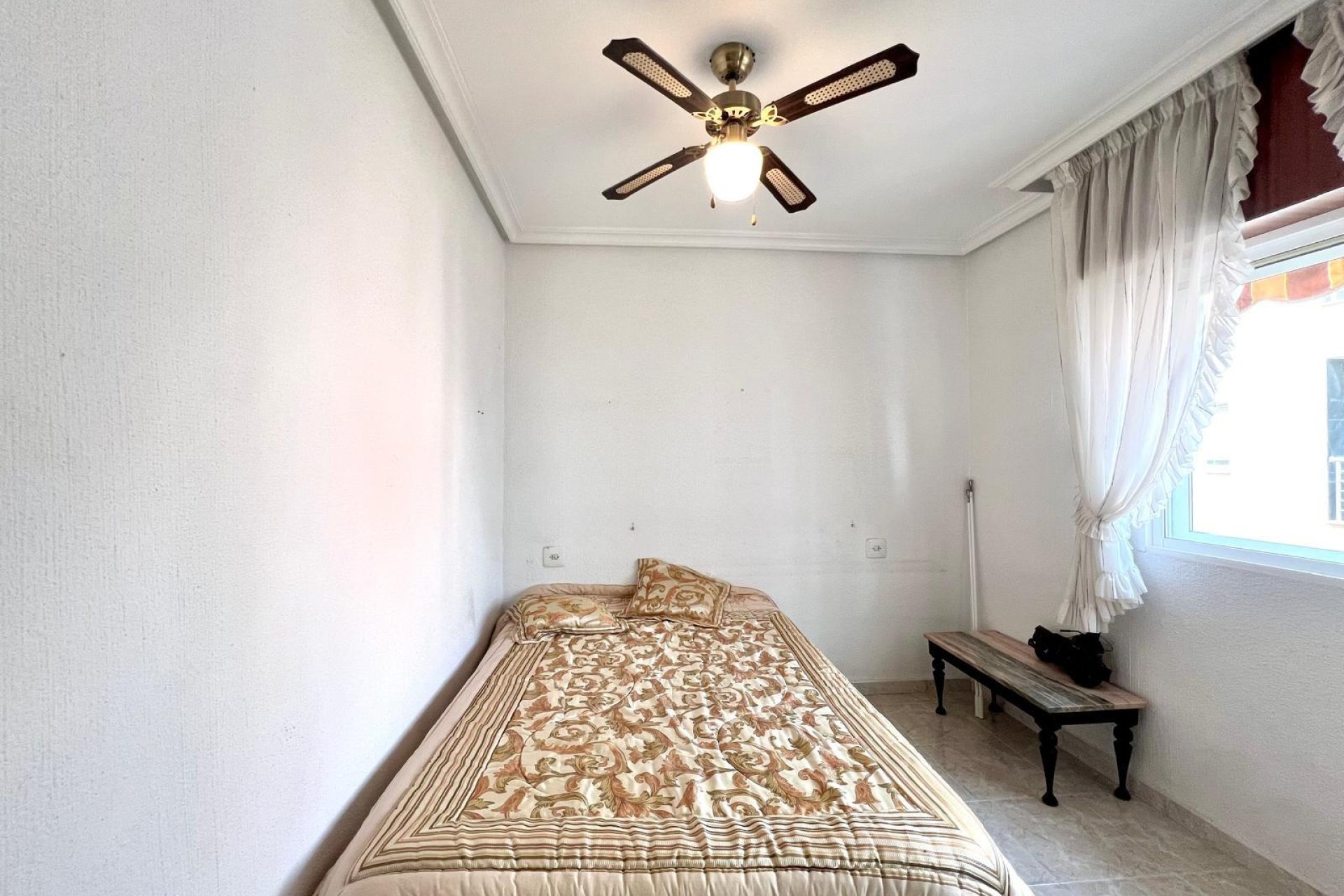 Revente - Appartement -
Torrevieja - Paseo Maritimo