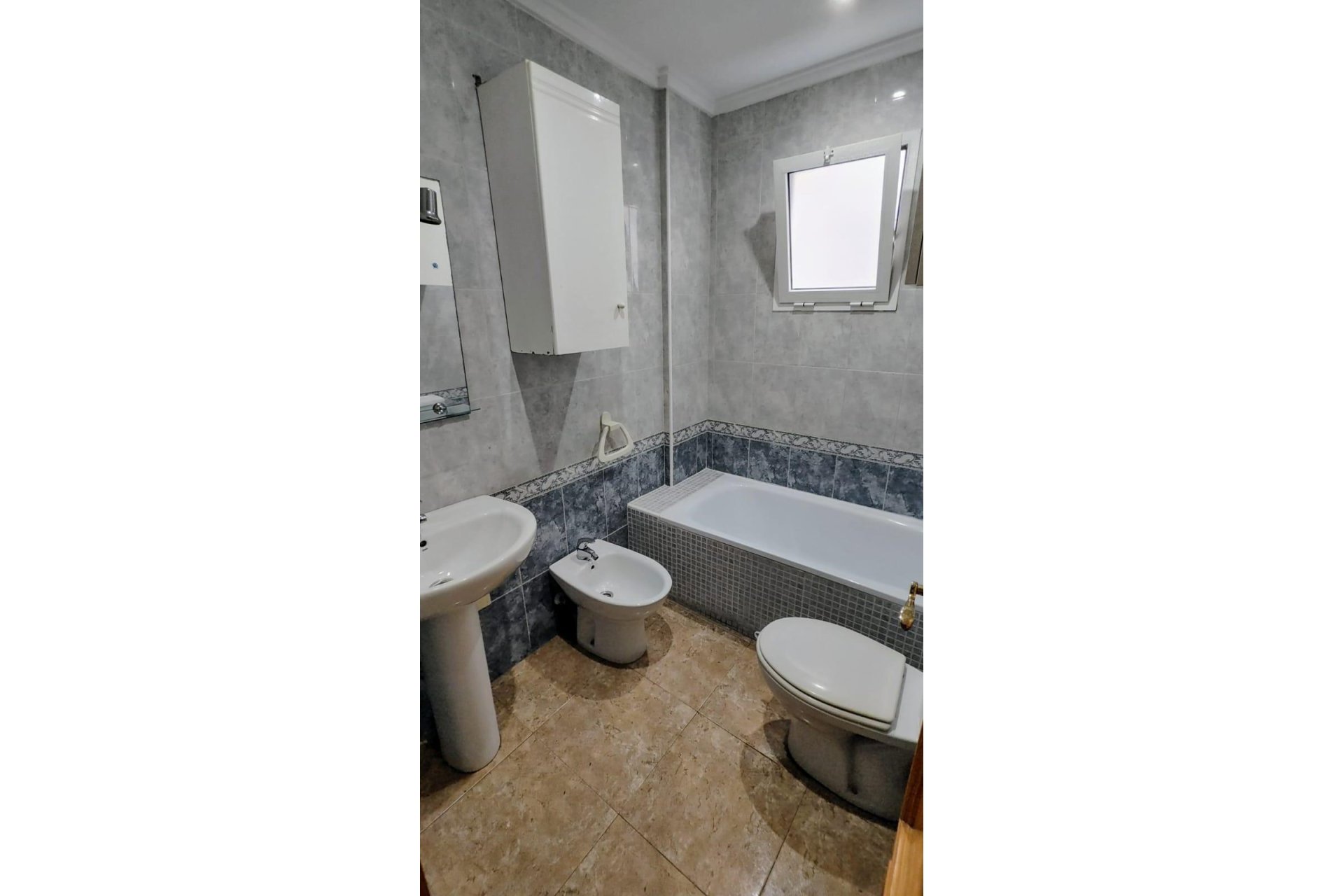 Revente - Appartement -
Torrevieja - Playa de los Locos