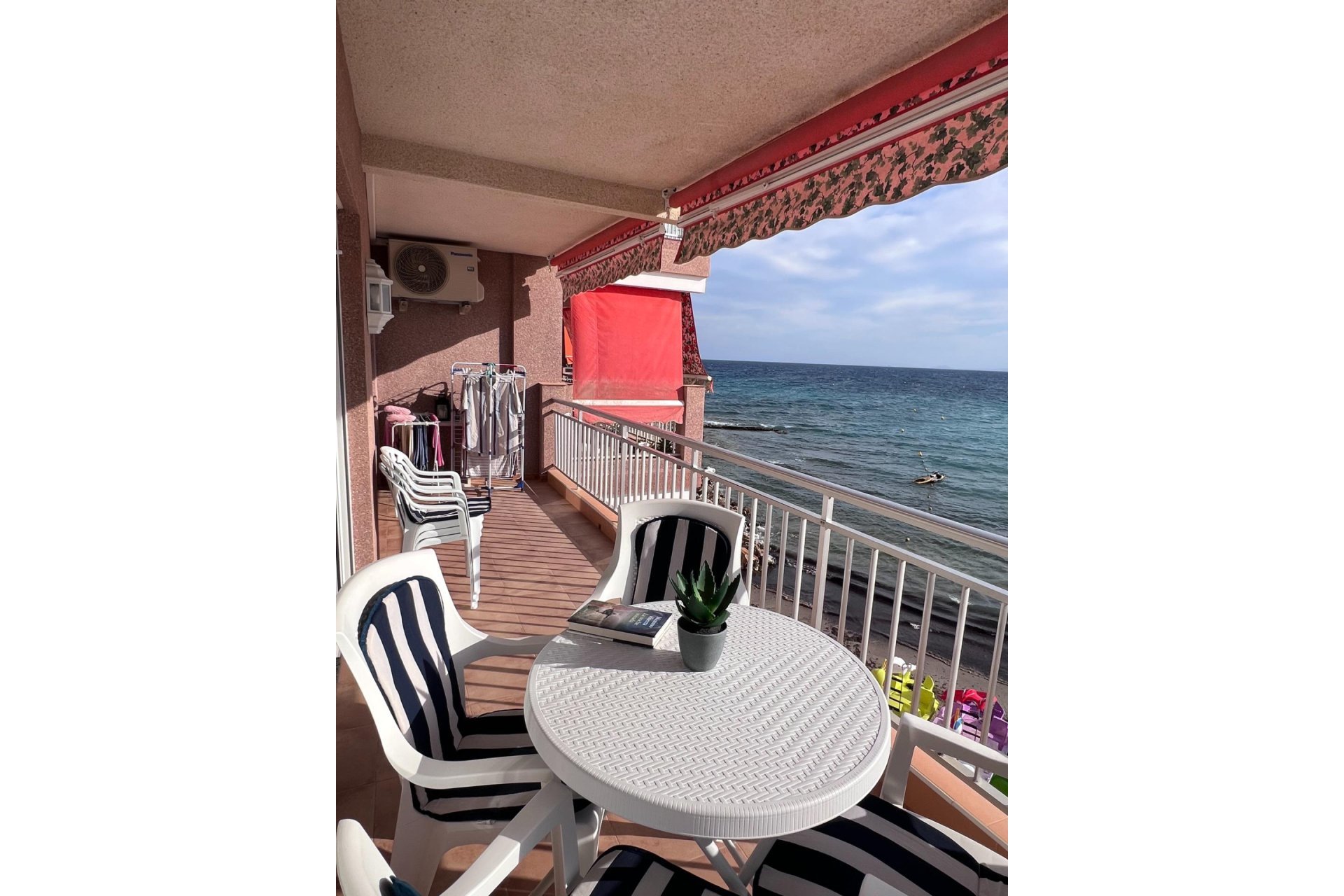 Revente - Appartement -
Torrevieja - Playa de los Locos