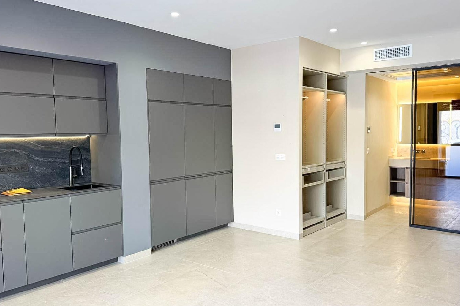 Revente - Appartement -
Torrevieja - Playa de los Locos
