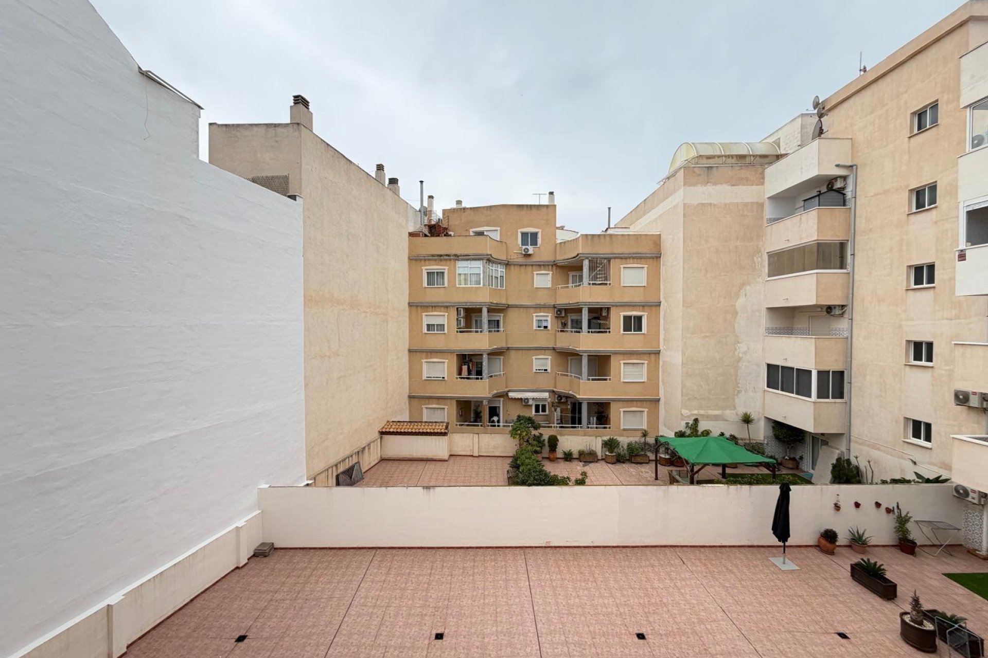 Revente - Appartement -
Torrevieja - Playa de los Locos