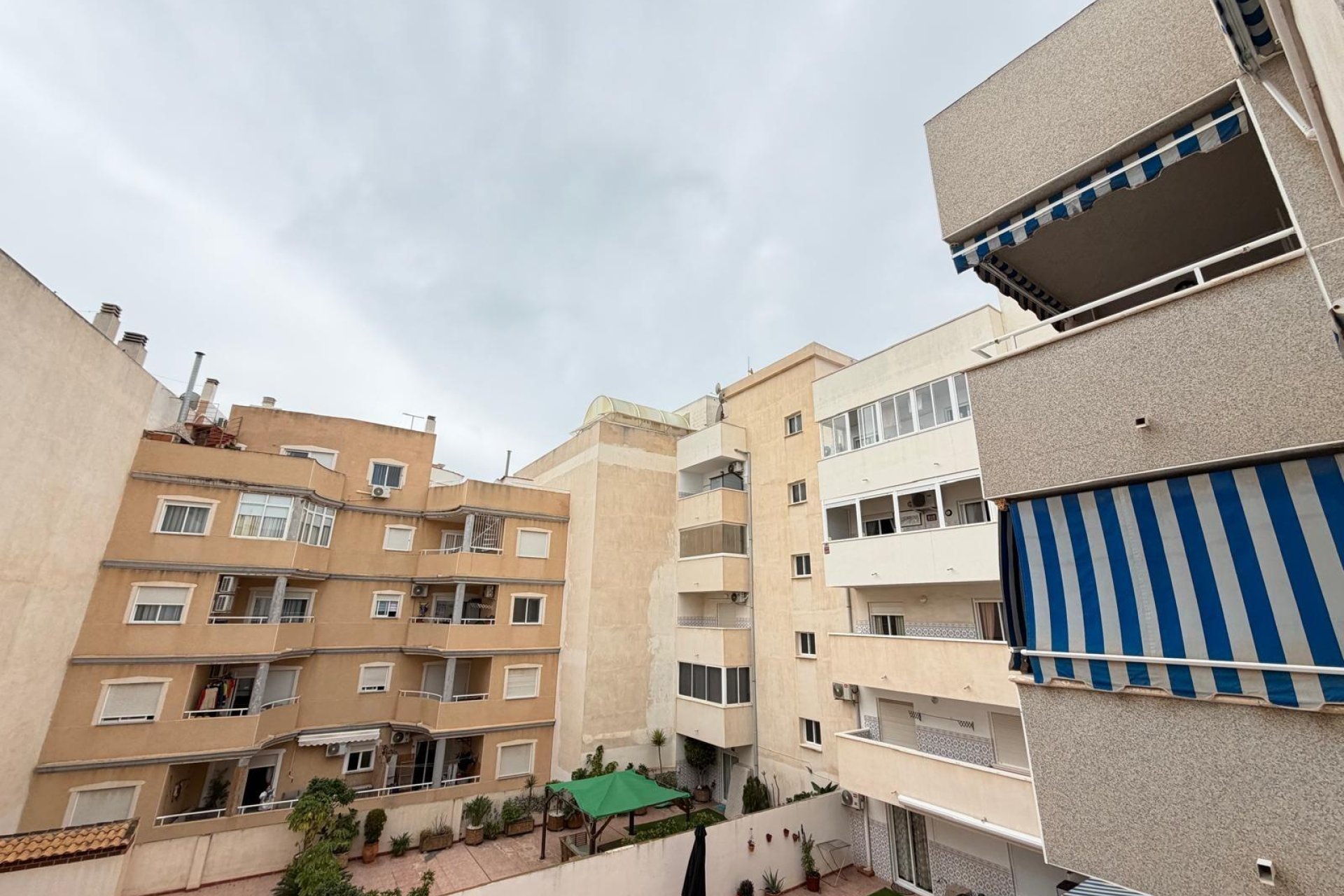 Revente - Appartement -
Torrevieja - Playa de los Locos