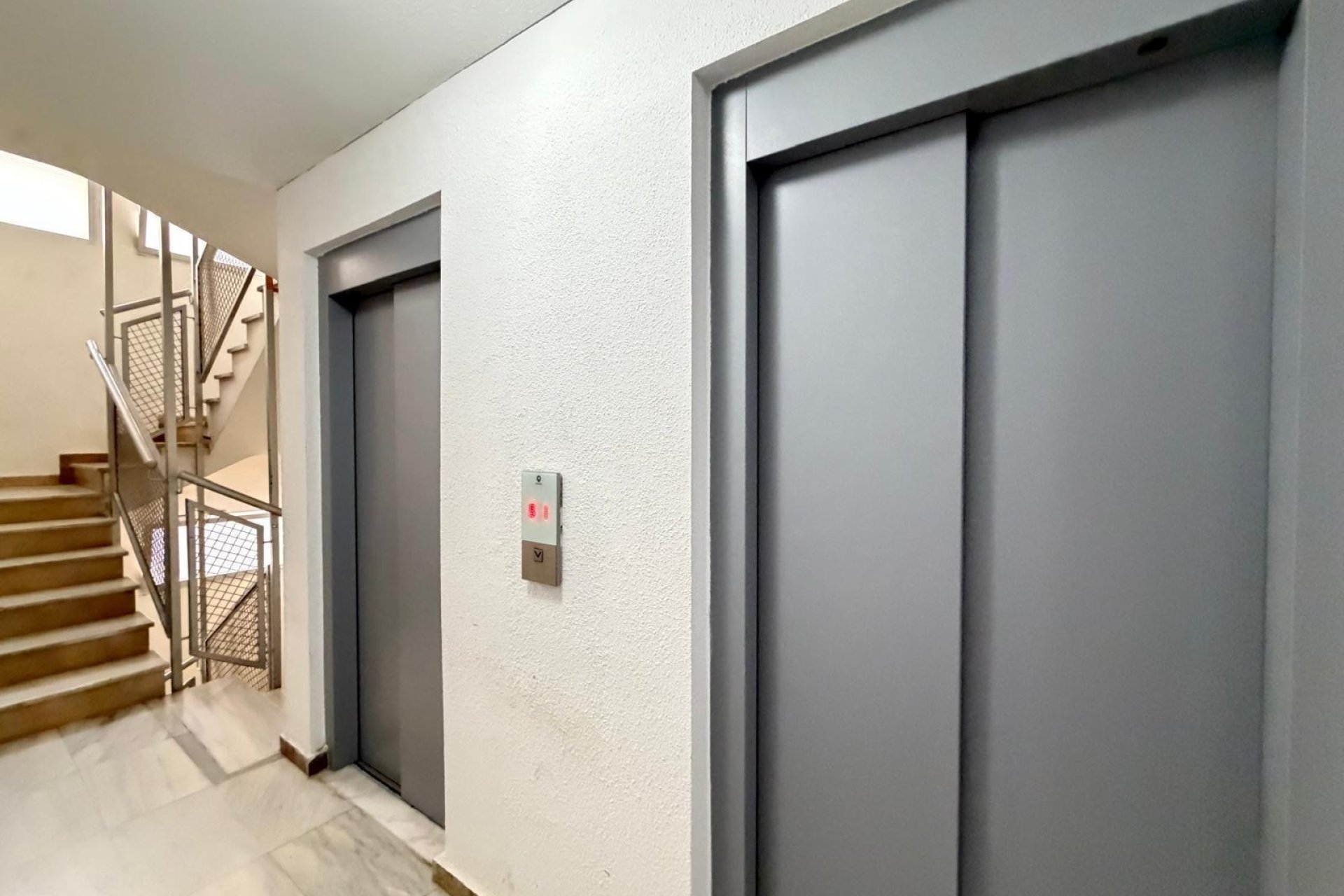 Revente - Appartement -
Torrevieja - Playa de los Locos