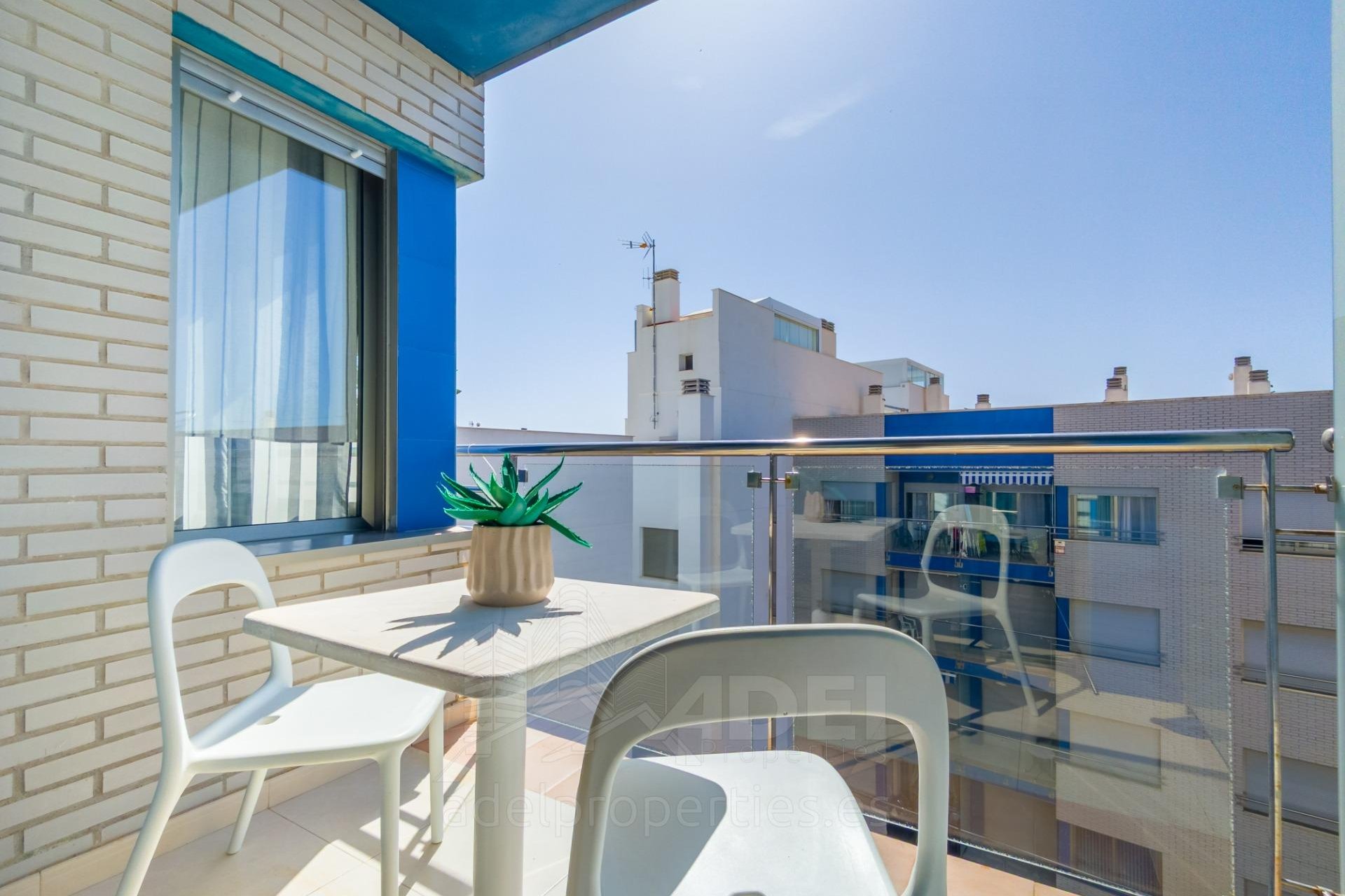Revente - Appartement -
Torrevieja - Playa de los Locos