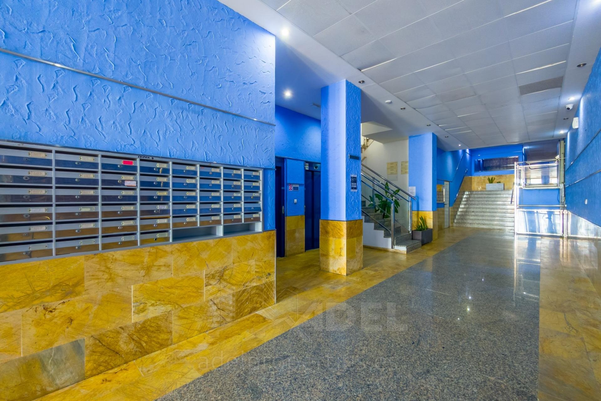 Revente - Appartement -
Torrevieja - Playa de los Locos
