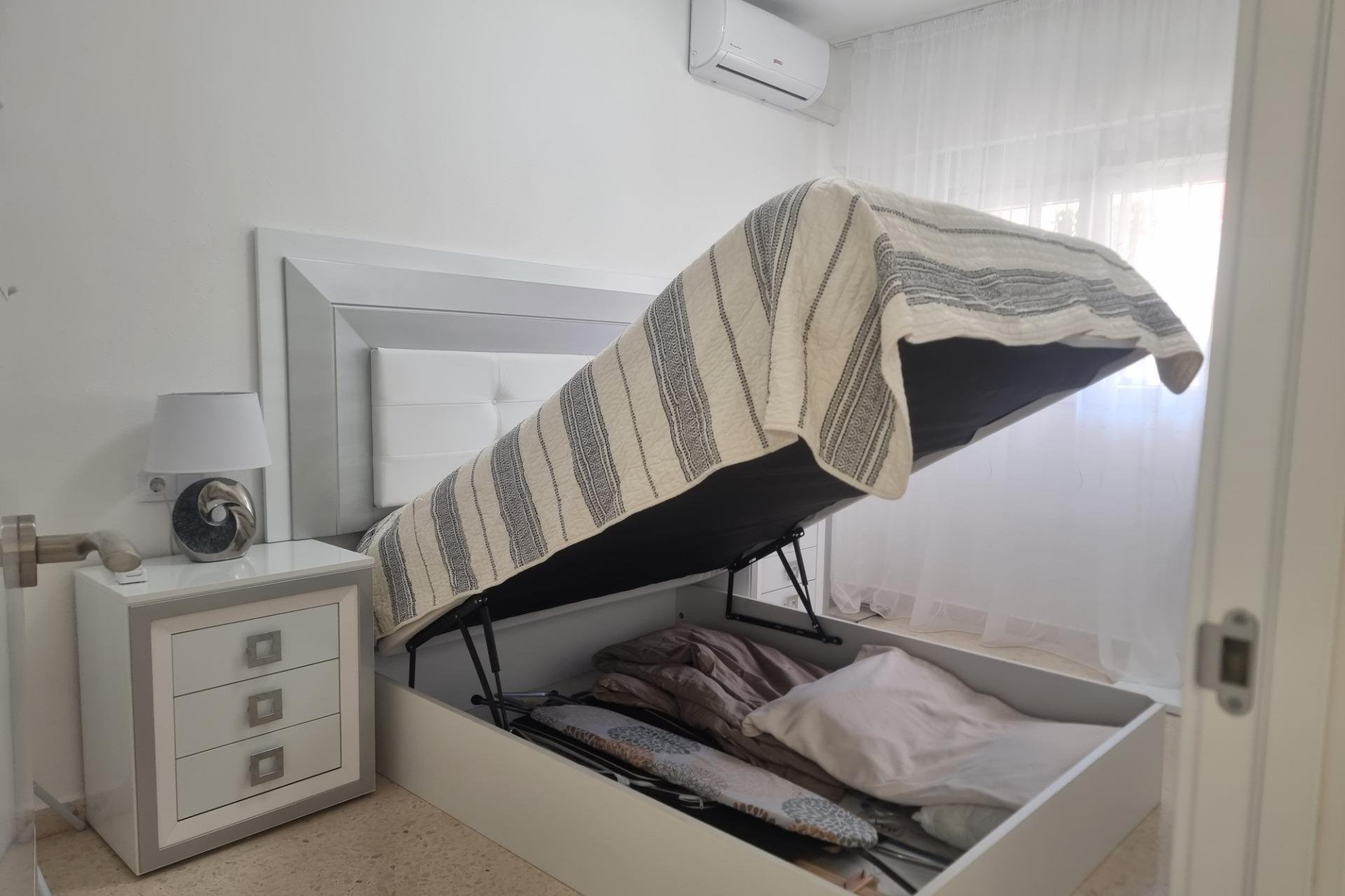 Revente - Appartement -
Torrevieja - Playa de los Locos