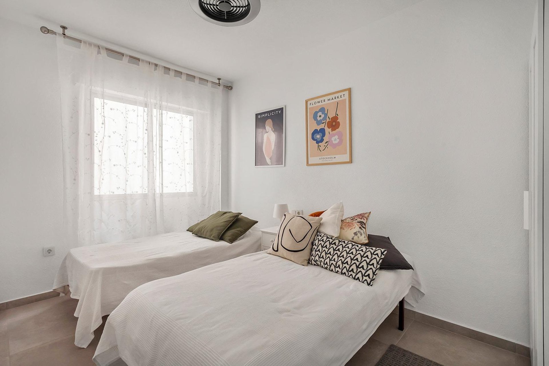 Revente - Appartement -
Torrevieja - Playa de los Locos