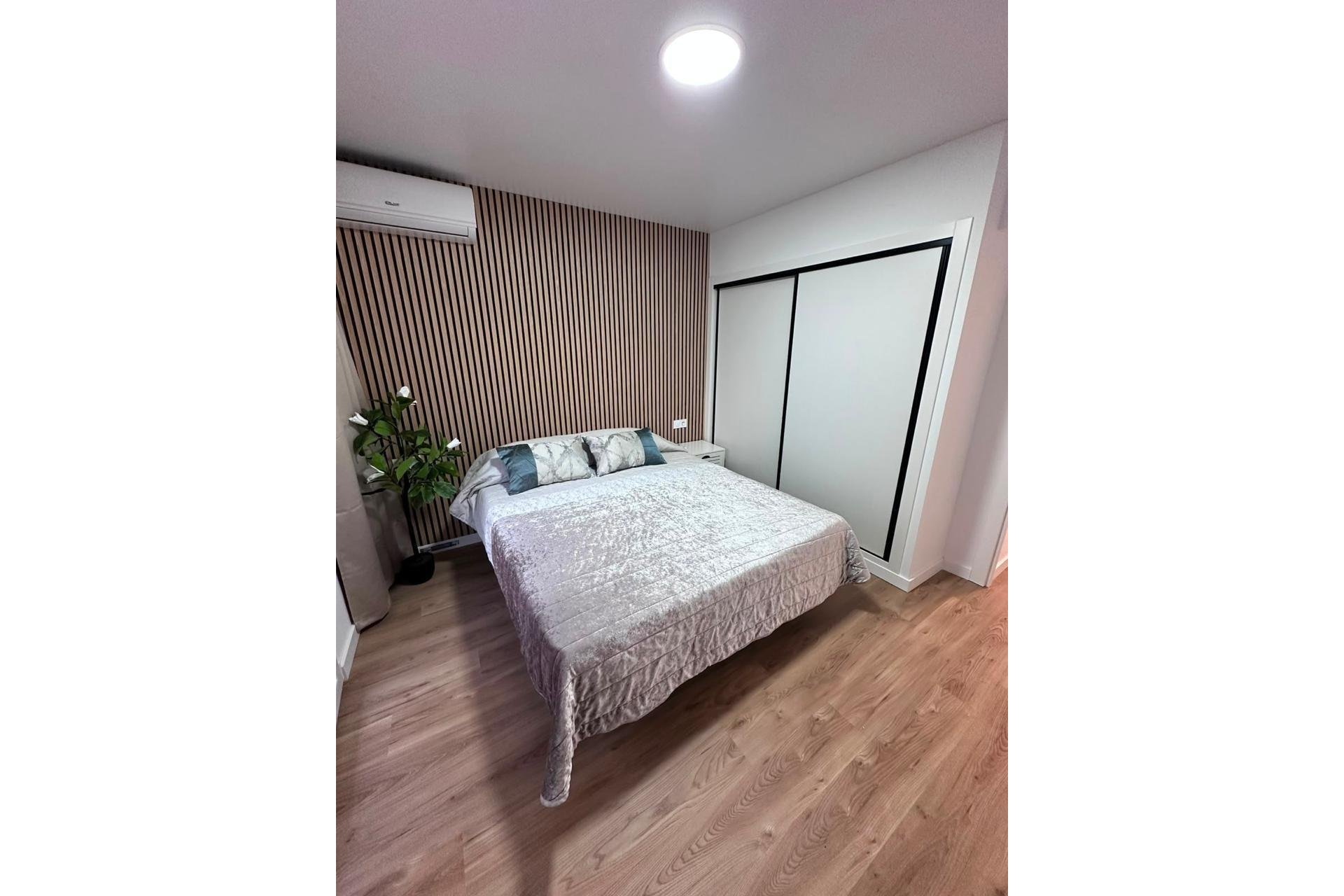 Revente - Appartement -
Torrevieja - Playa de los Locos