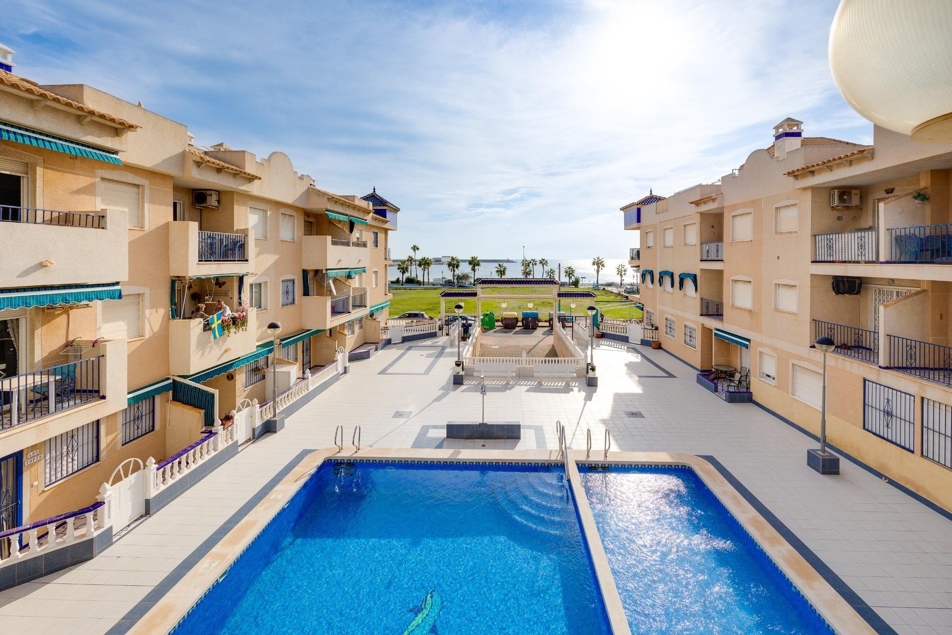 Revente - Appartement -
Torrevieja - Playa De Los Naufragos