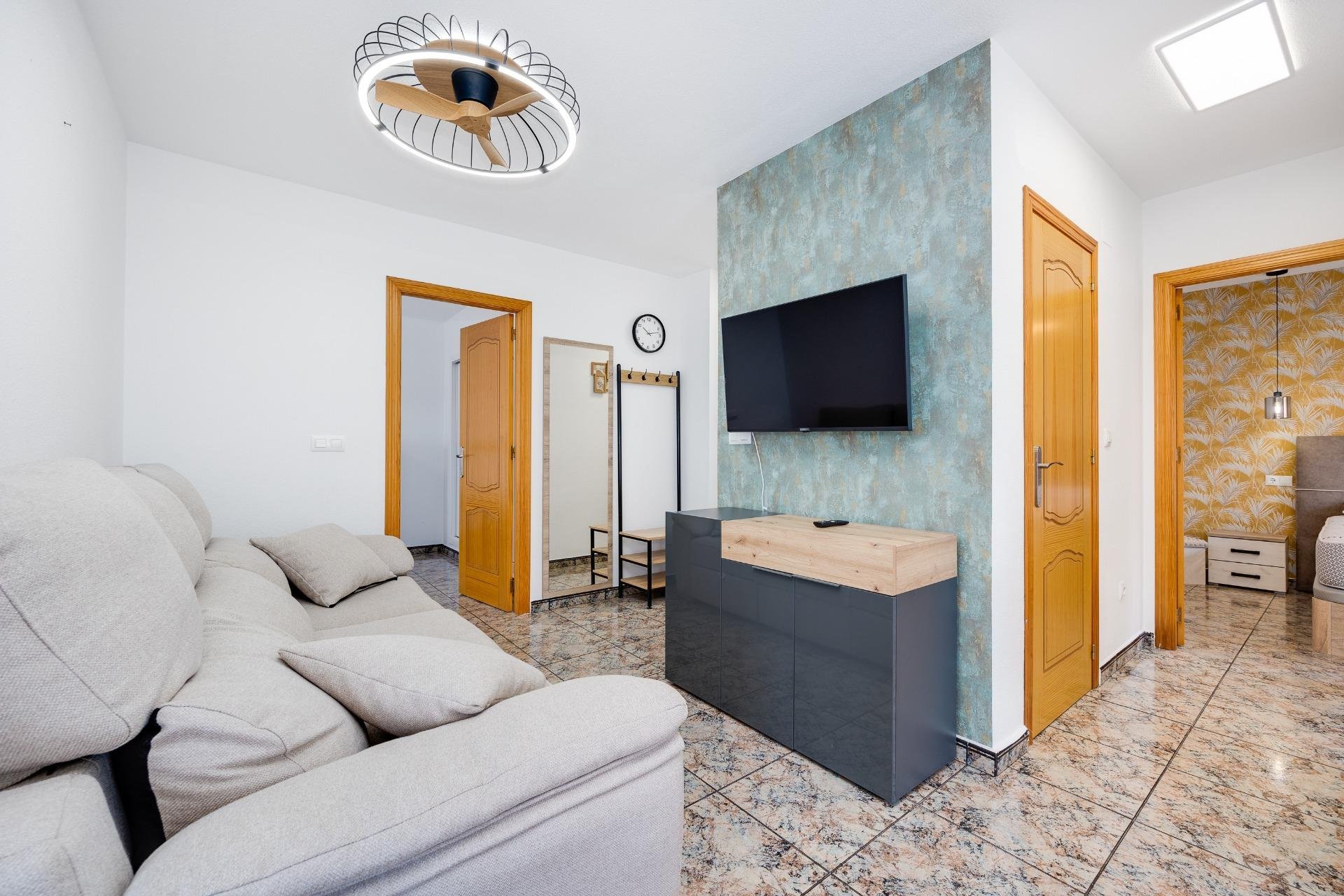 Revente - Appartement -
Torrevieja - Playa De Los Naufragos