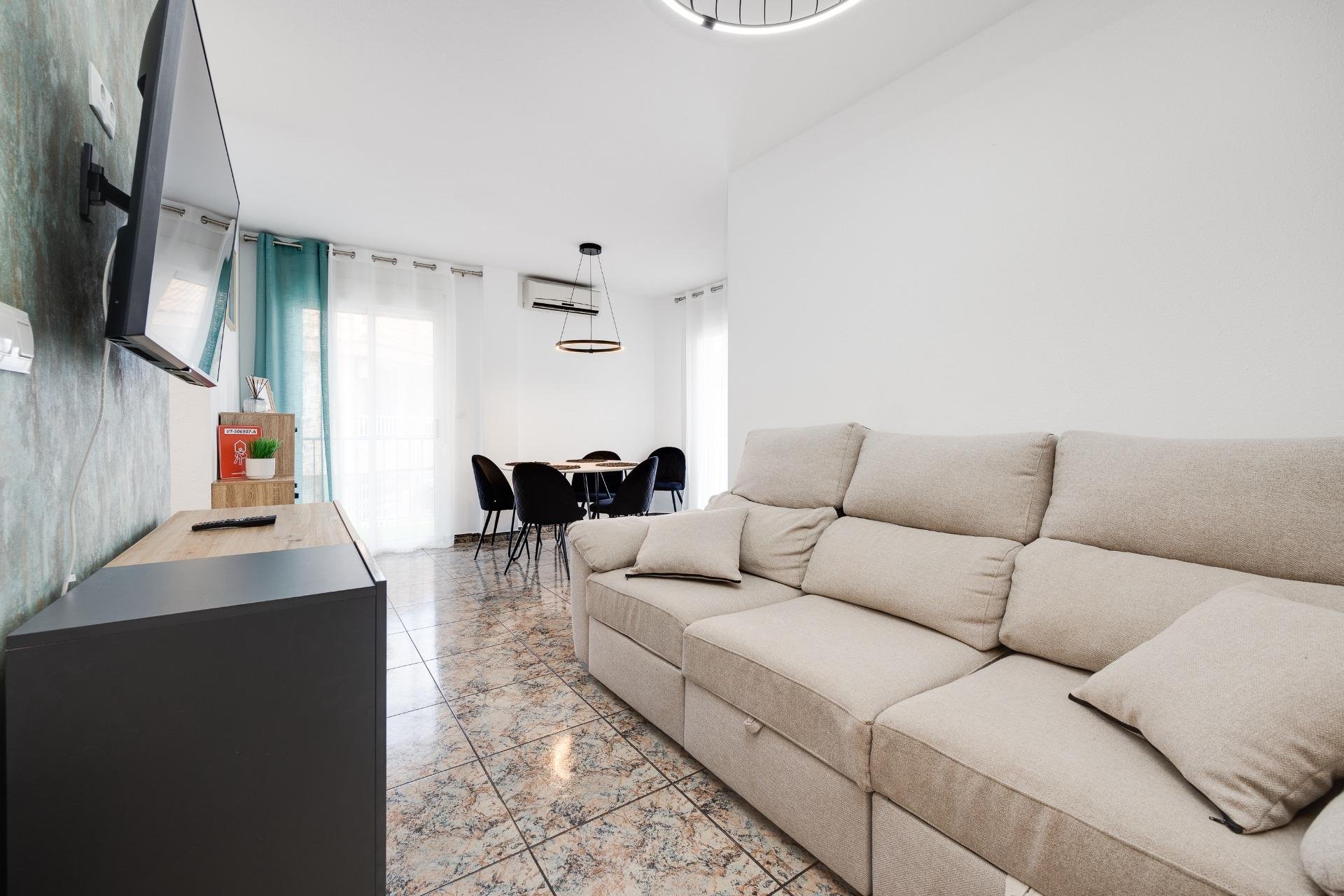 Revente - Appartement -
Torrevieja - Playa De Los Naufragos