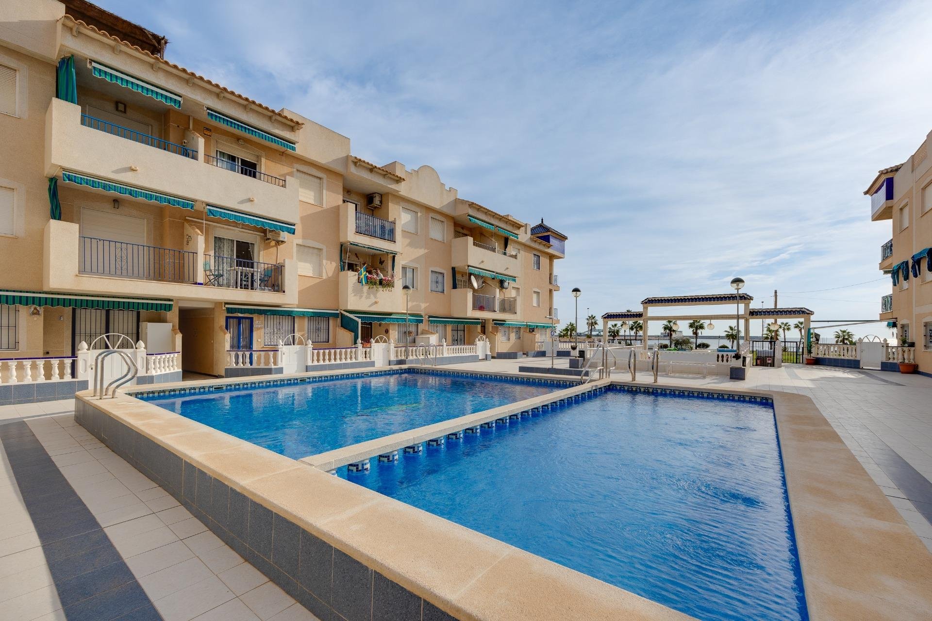 Revente - Appartement -
Torrevieja - Playa De Los Naufragos