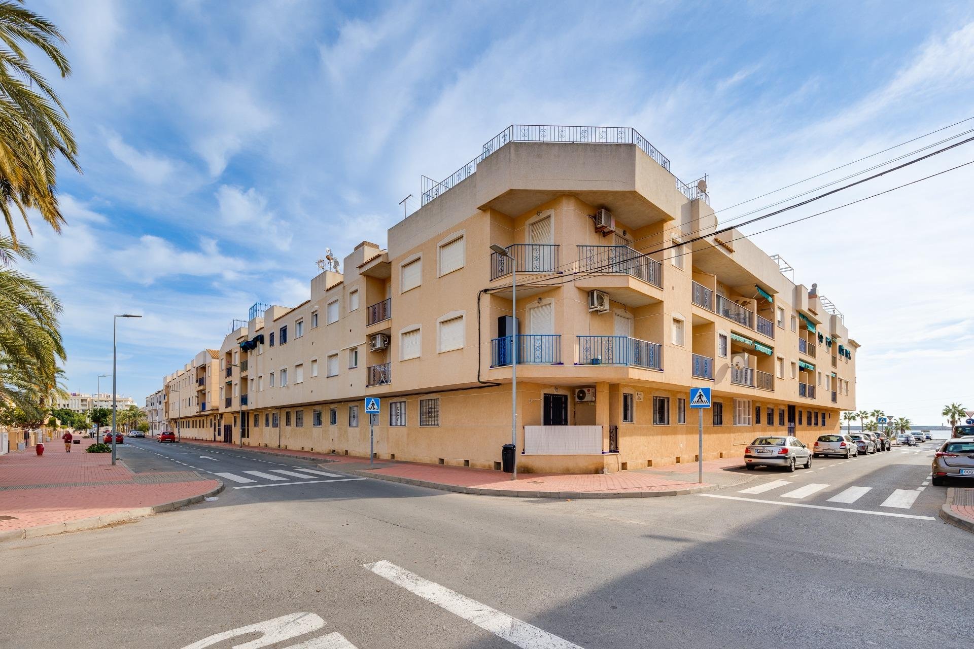 Revente - Appartement -
Torrevieja - Playa De Los Naufragos