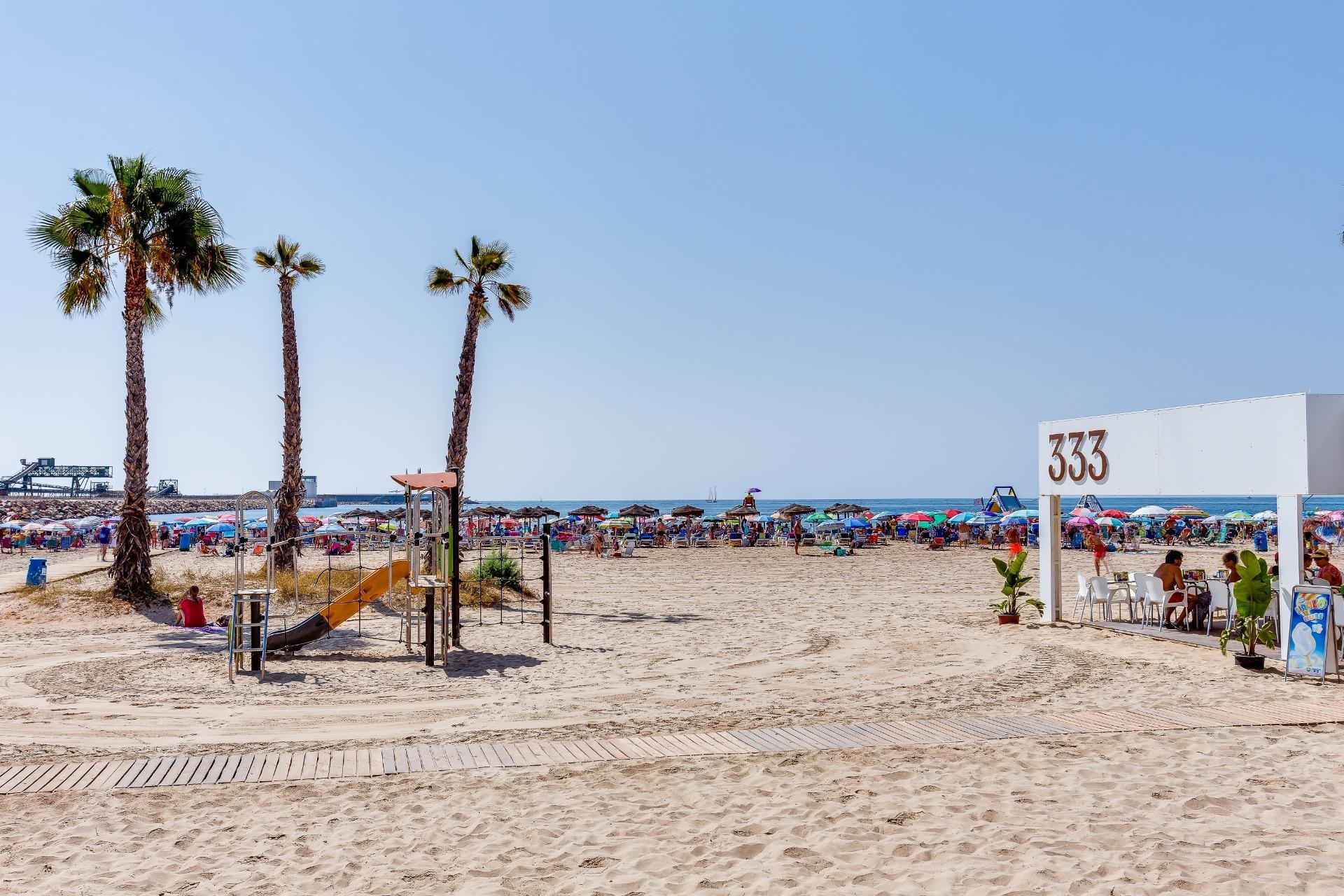 Revente - Appartement -
Torrevieja - Playa De Los Naufragos