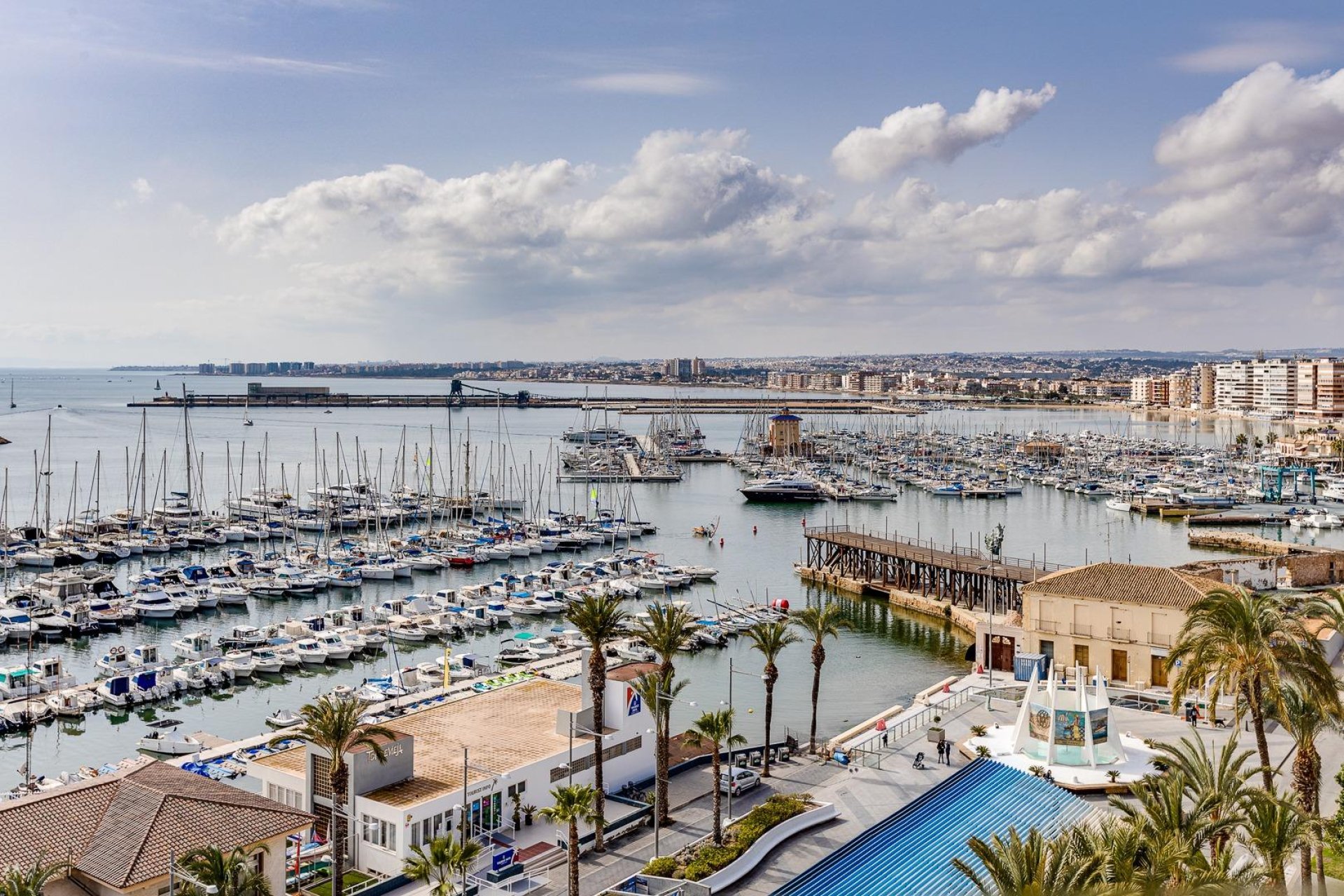 Revente - Appartement -
Torrevieja - Playa De Los Naufragos