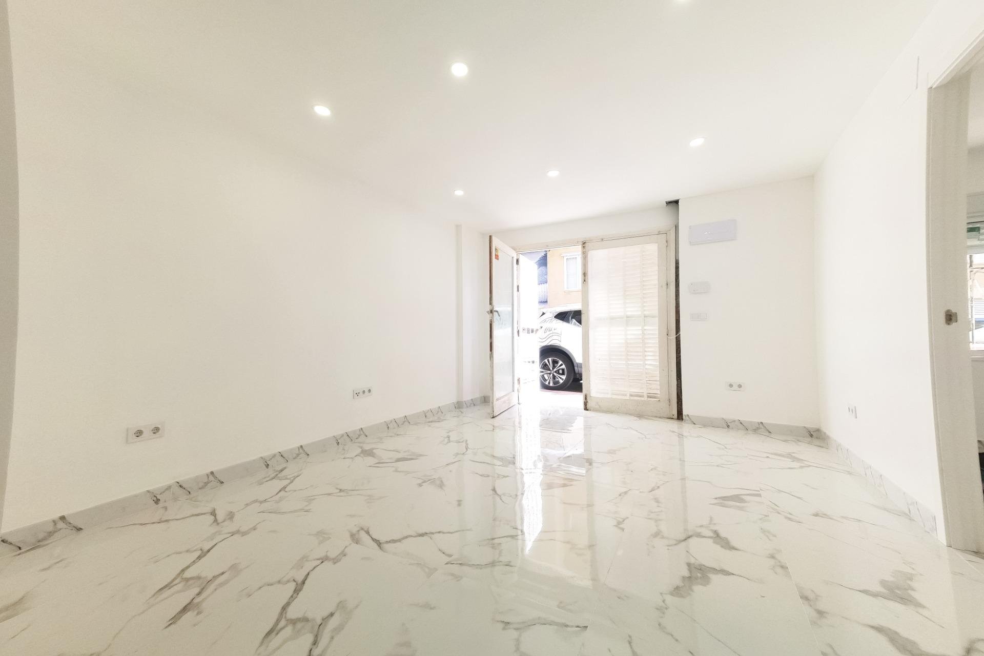 Revente - Appartement -
Torrevieja - Playa De Los Naufragos