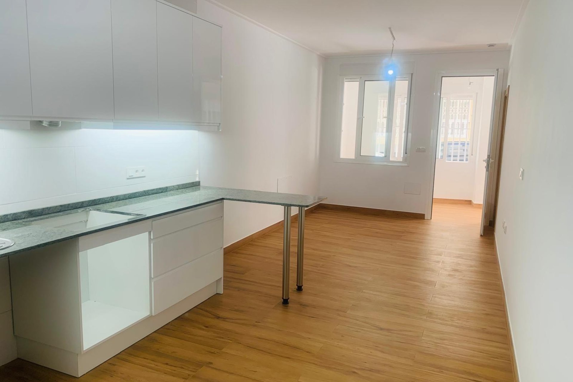 Revente - Appartement -
Torrevieja - Playa del Cura