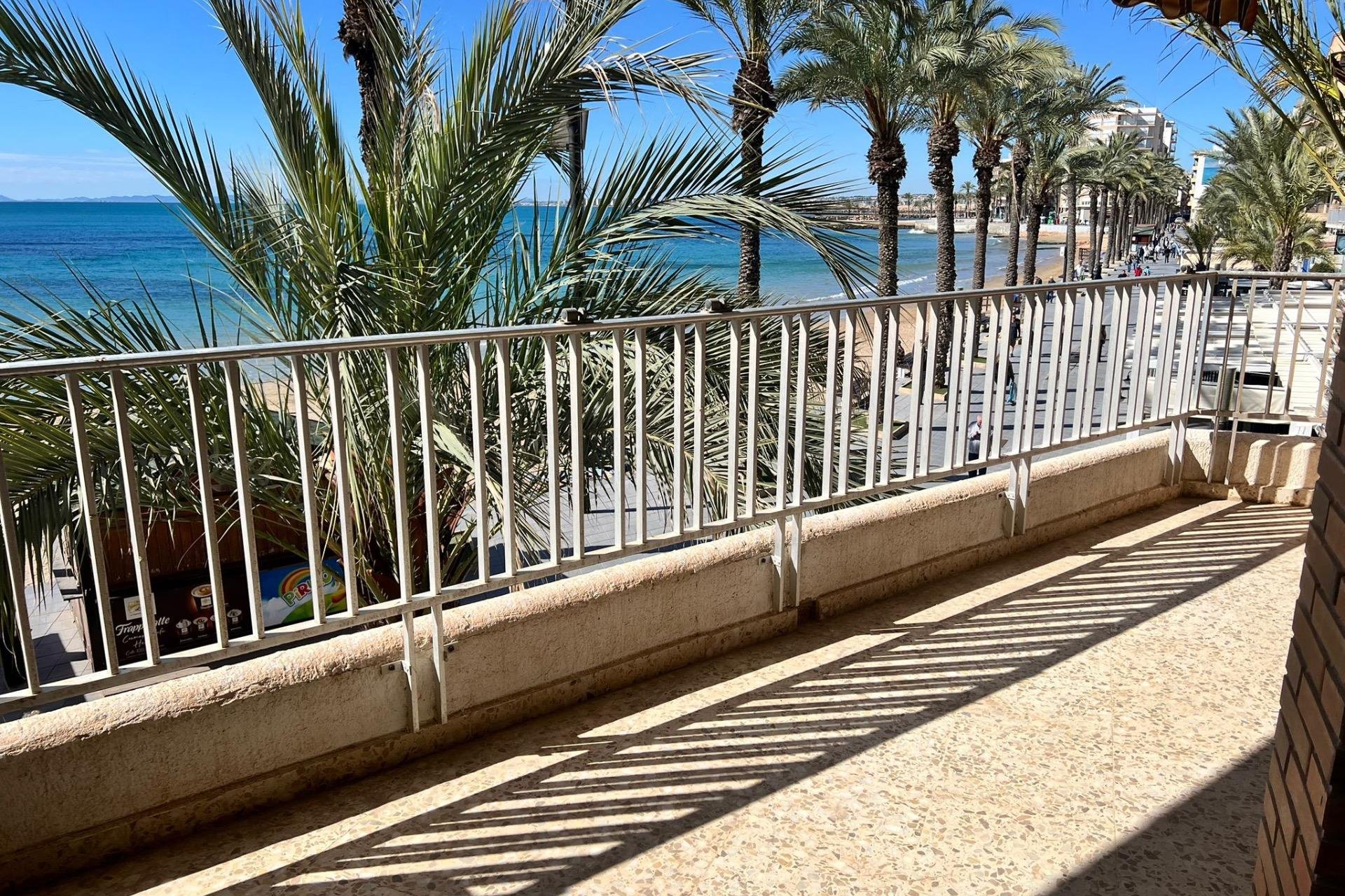 Revente - Appartement -
Torrevieja - Playa del Cura
