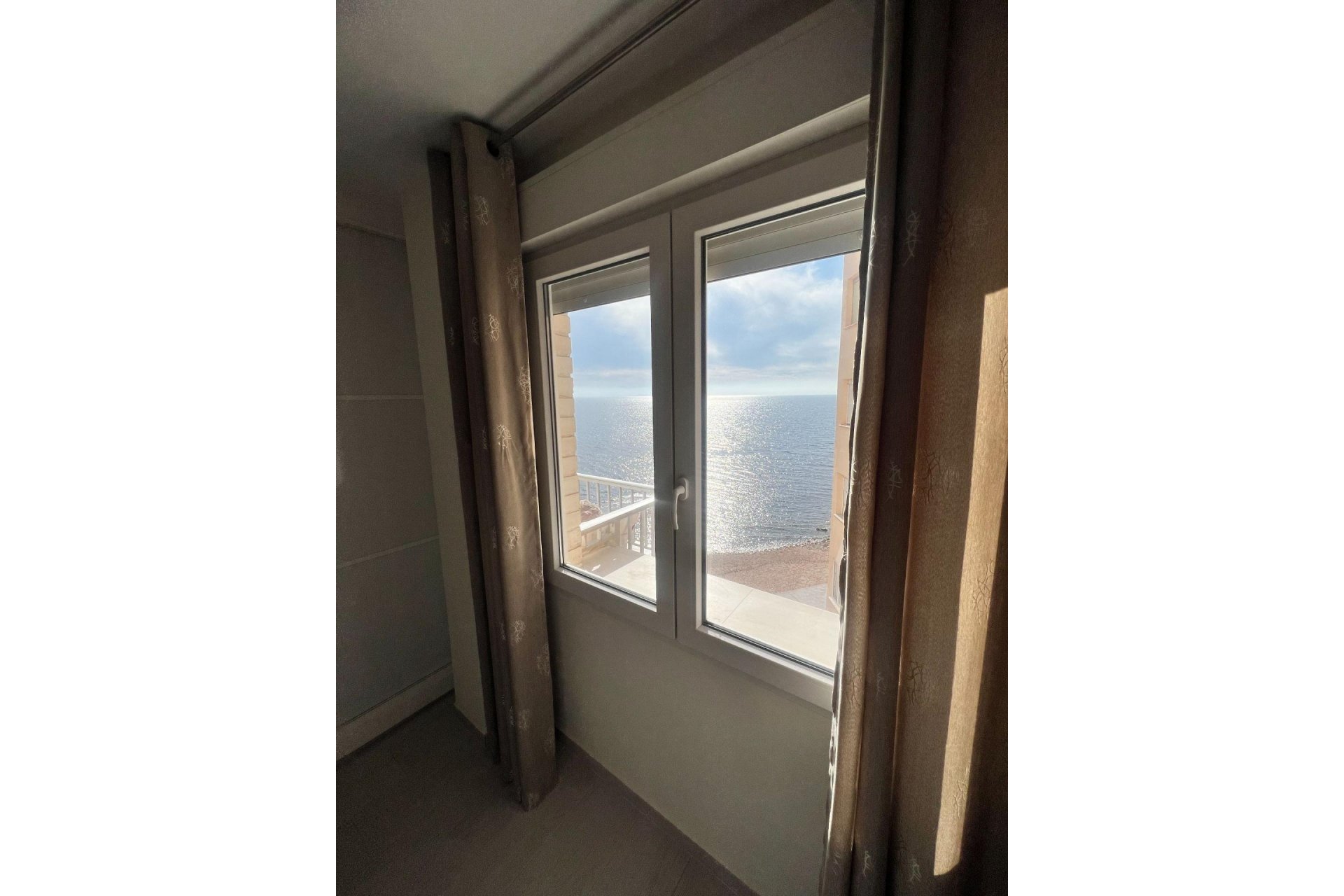 Revente - Appartement -
Torrevieja - Playa del Cura