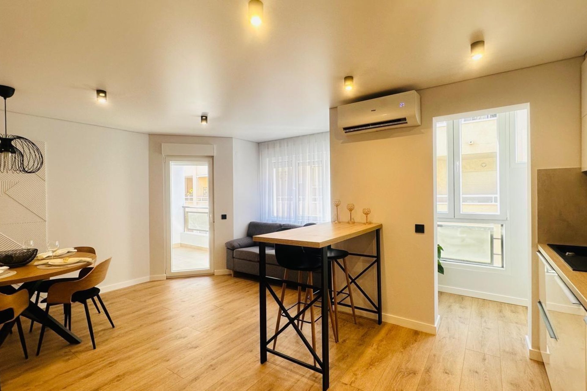 Revente - Appartement -
Torrevieja - Playa del Cura