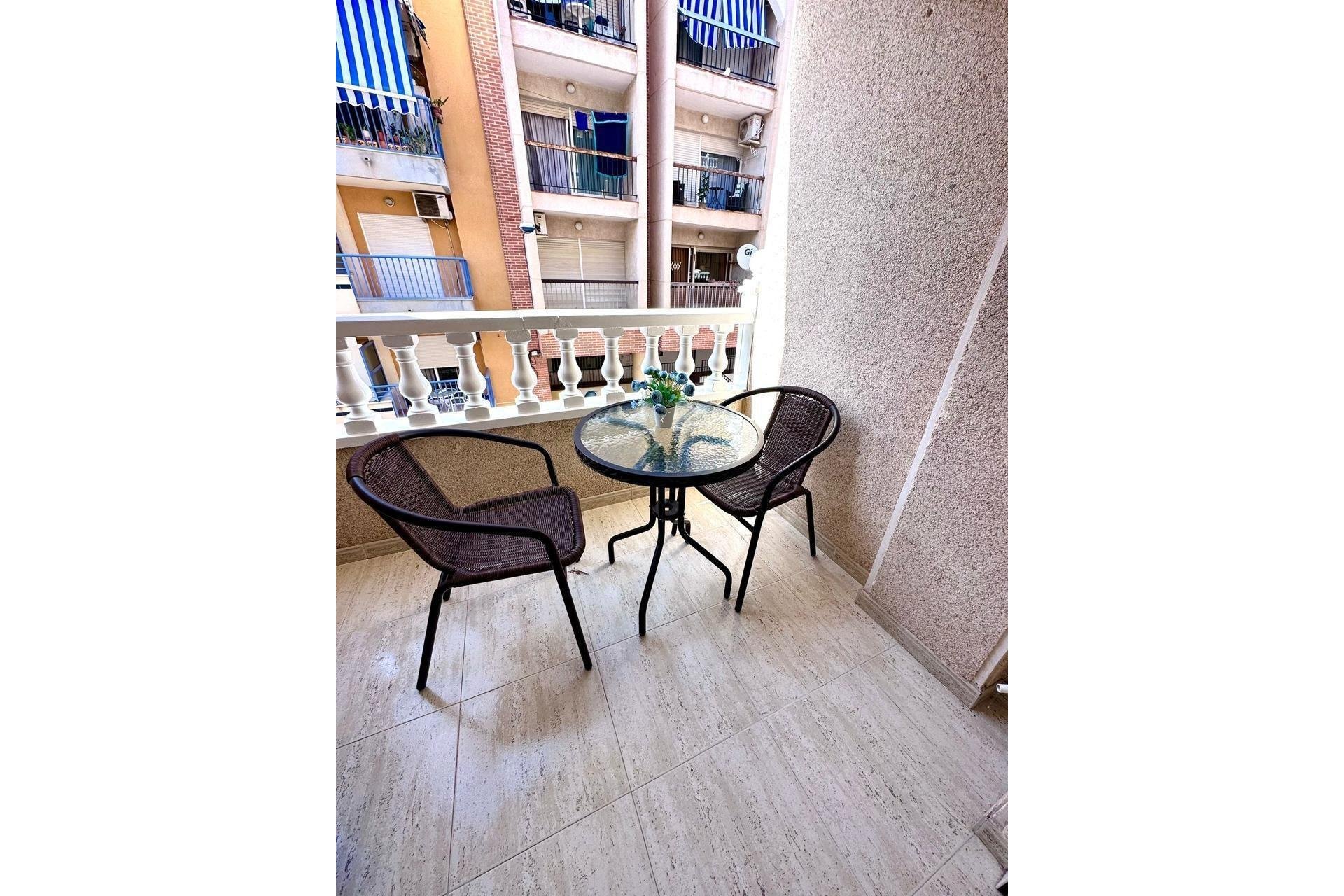 Revente - Appartement -
Torrevieja - Playa del Cura