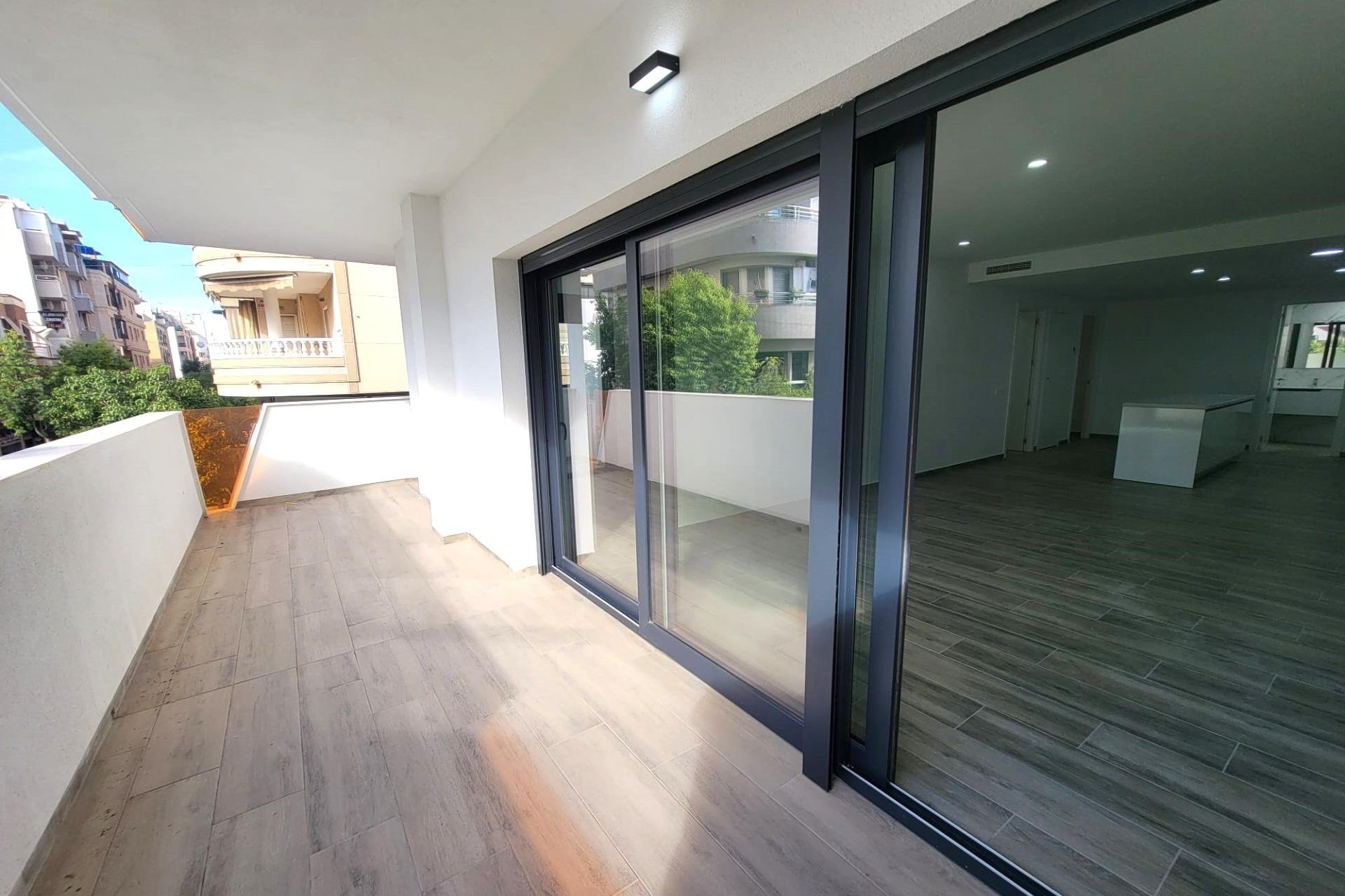 Revente - Appartement -
Torrevieja - Playa del Cura