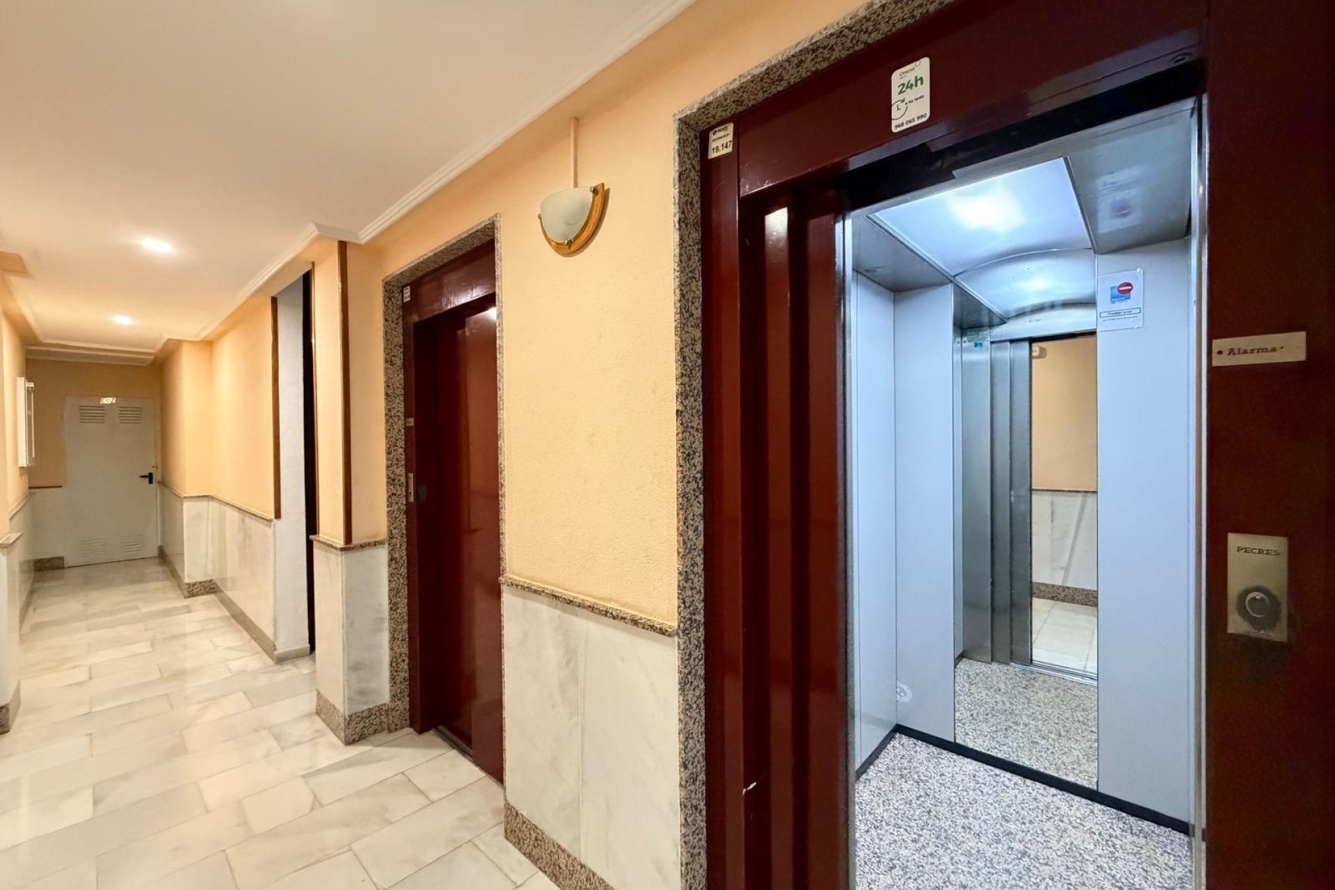 Revente - Appartement -
Torrevieja - Playa del Cura