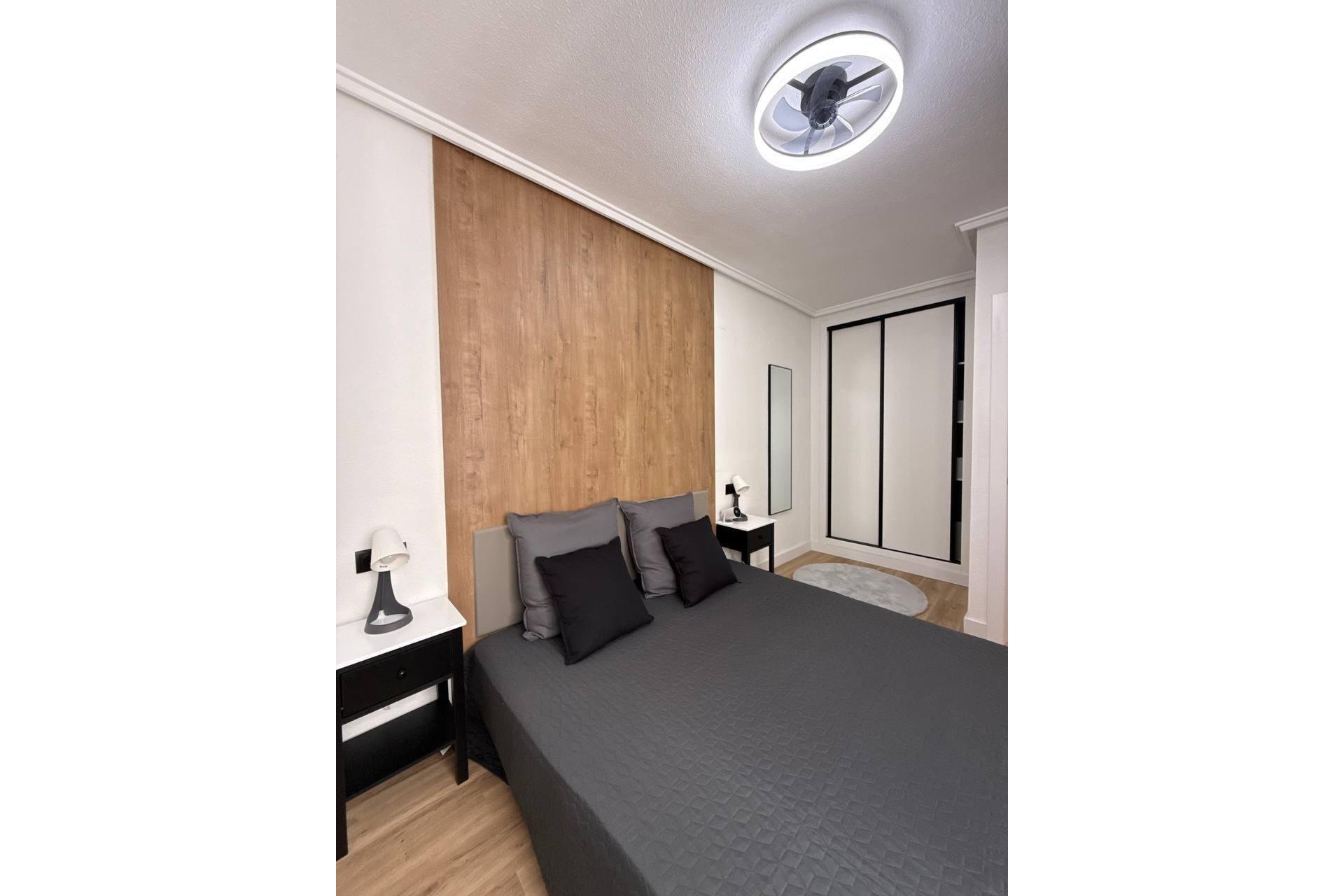 Revente - Appartement -
Torrevieja - Playa del Cura