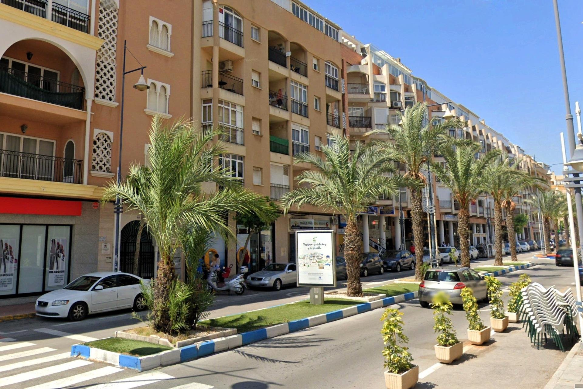 Revente - Appartement -
Torrevieja - Playa del Cura
