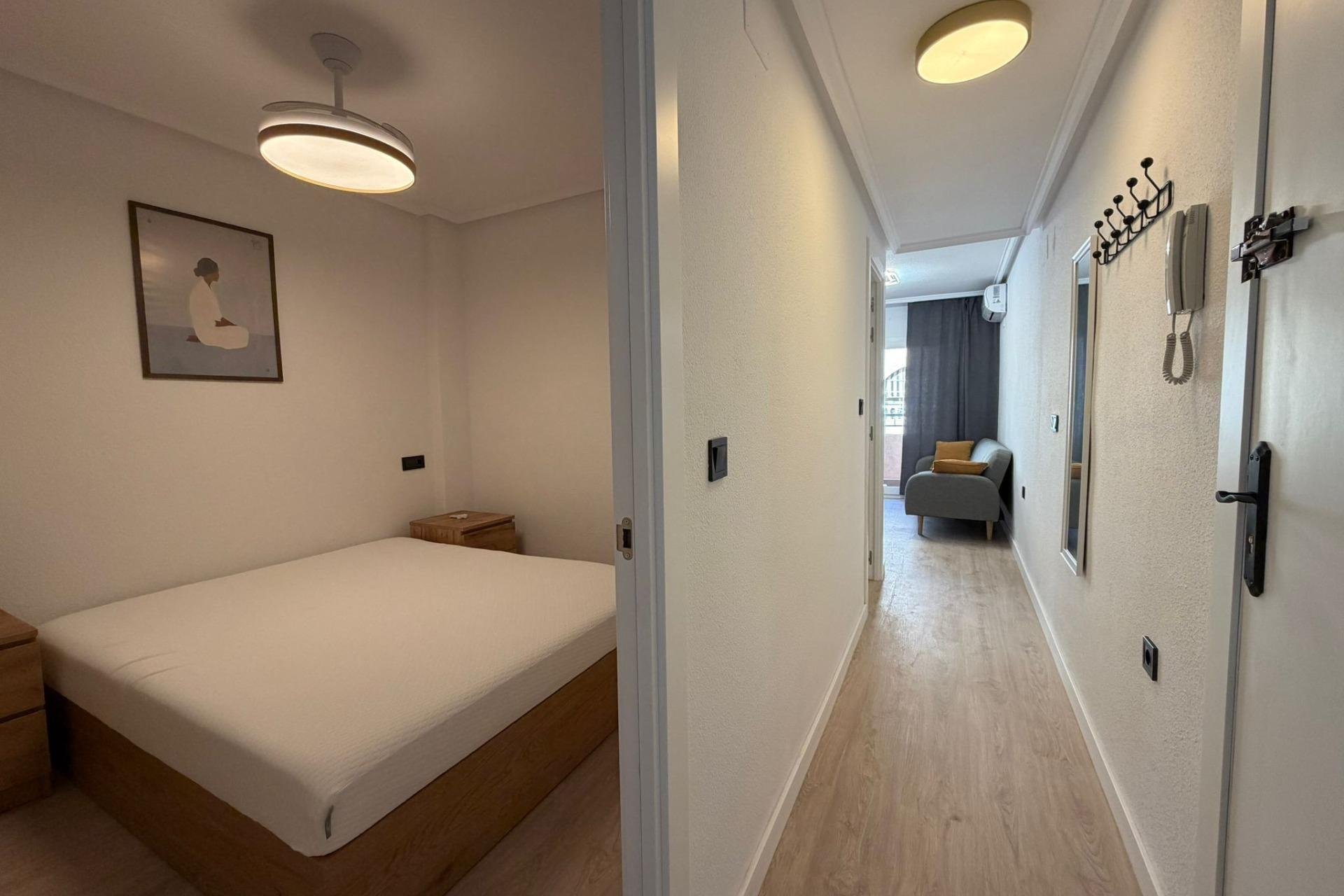 Revente - Appartement -
Torrevieja - Playa del Cura