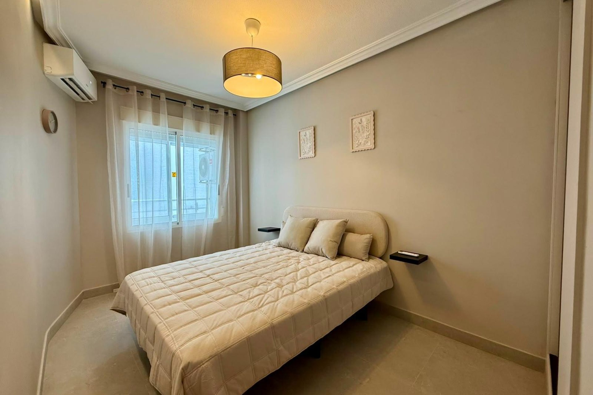 Revente - Appartement -
Torrevieja - Playa del Cura