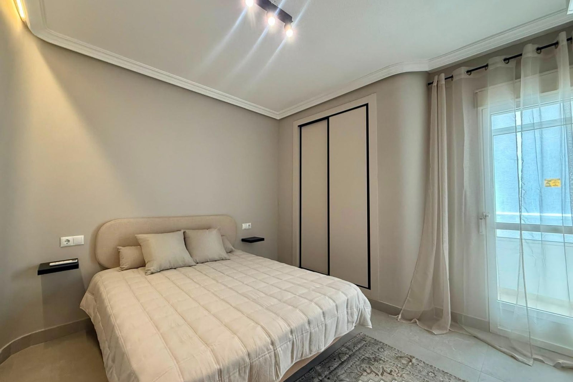 Revente - Appartement -
Torrevieja - Playa del Cura