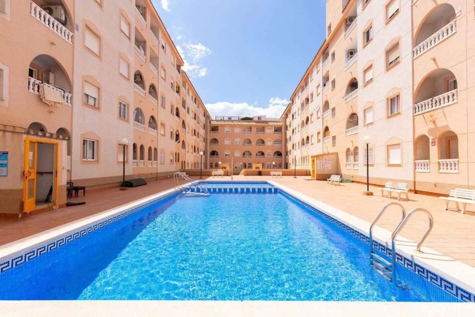 Revente - Appartement -
Torrevieja - Playa del Cura