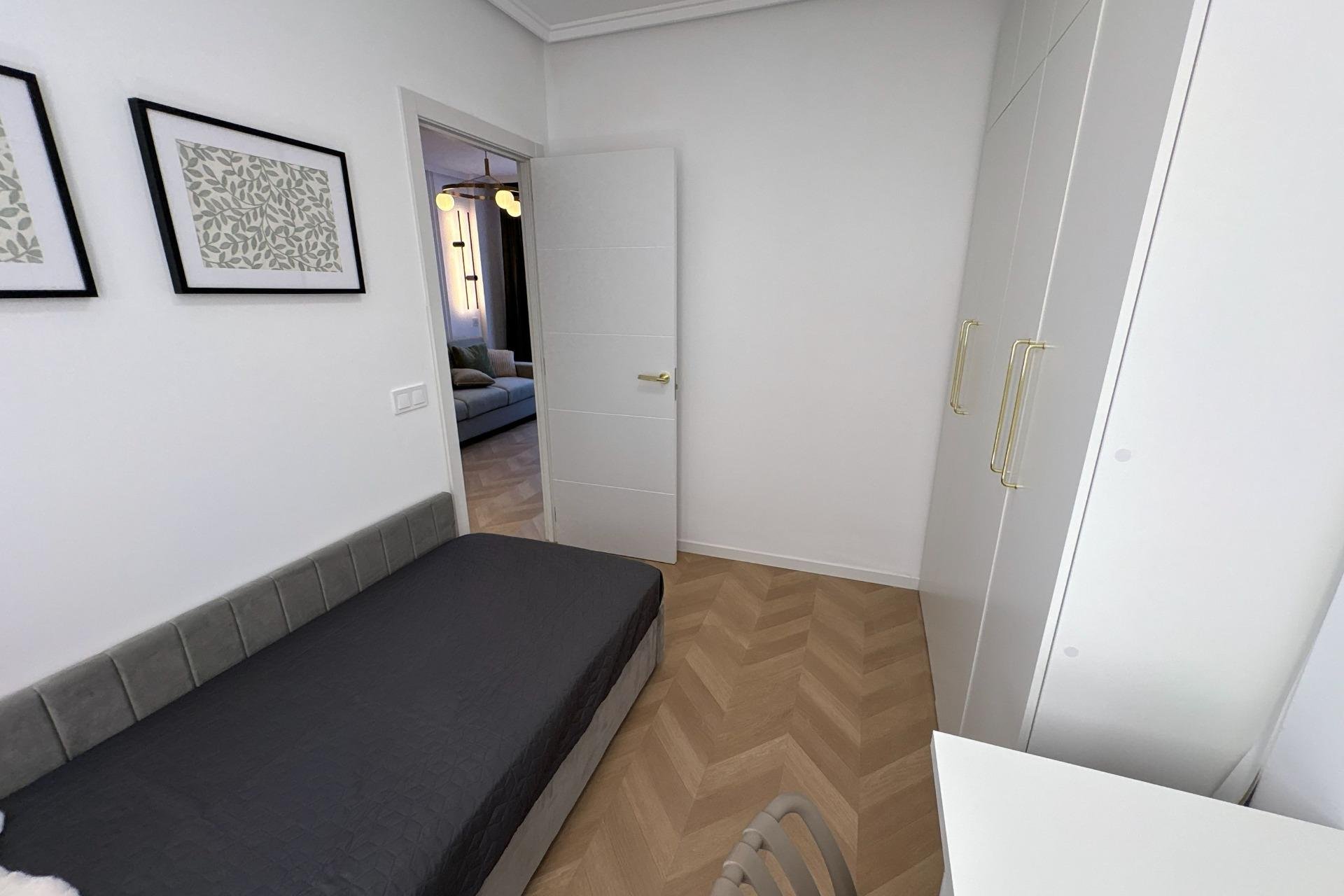 Revente - Appartement -
Torrevieja - Playa del Cura