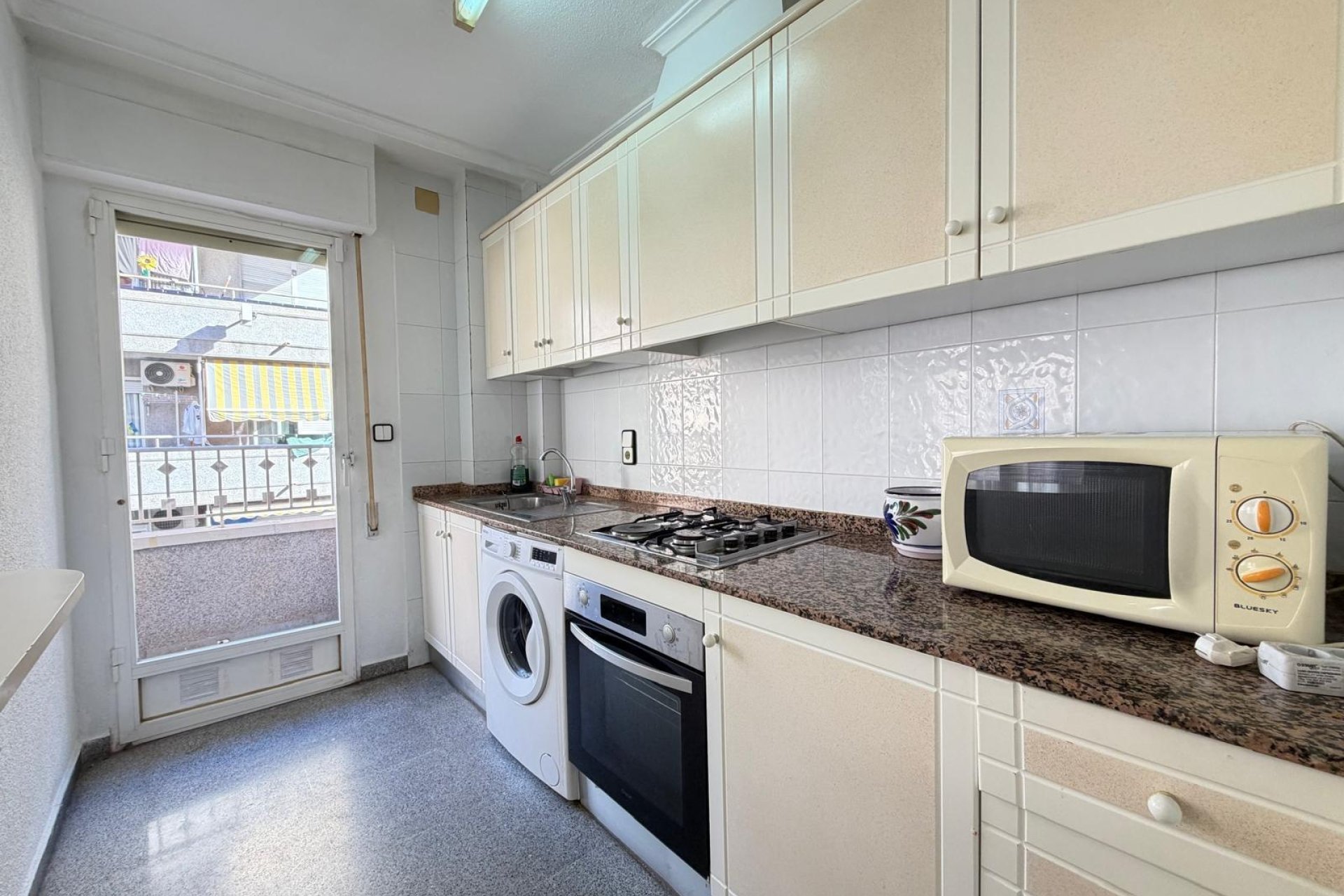 Revente - Appartement -
Torrevieja - Playa del Cura