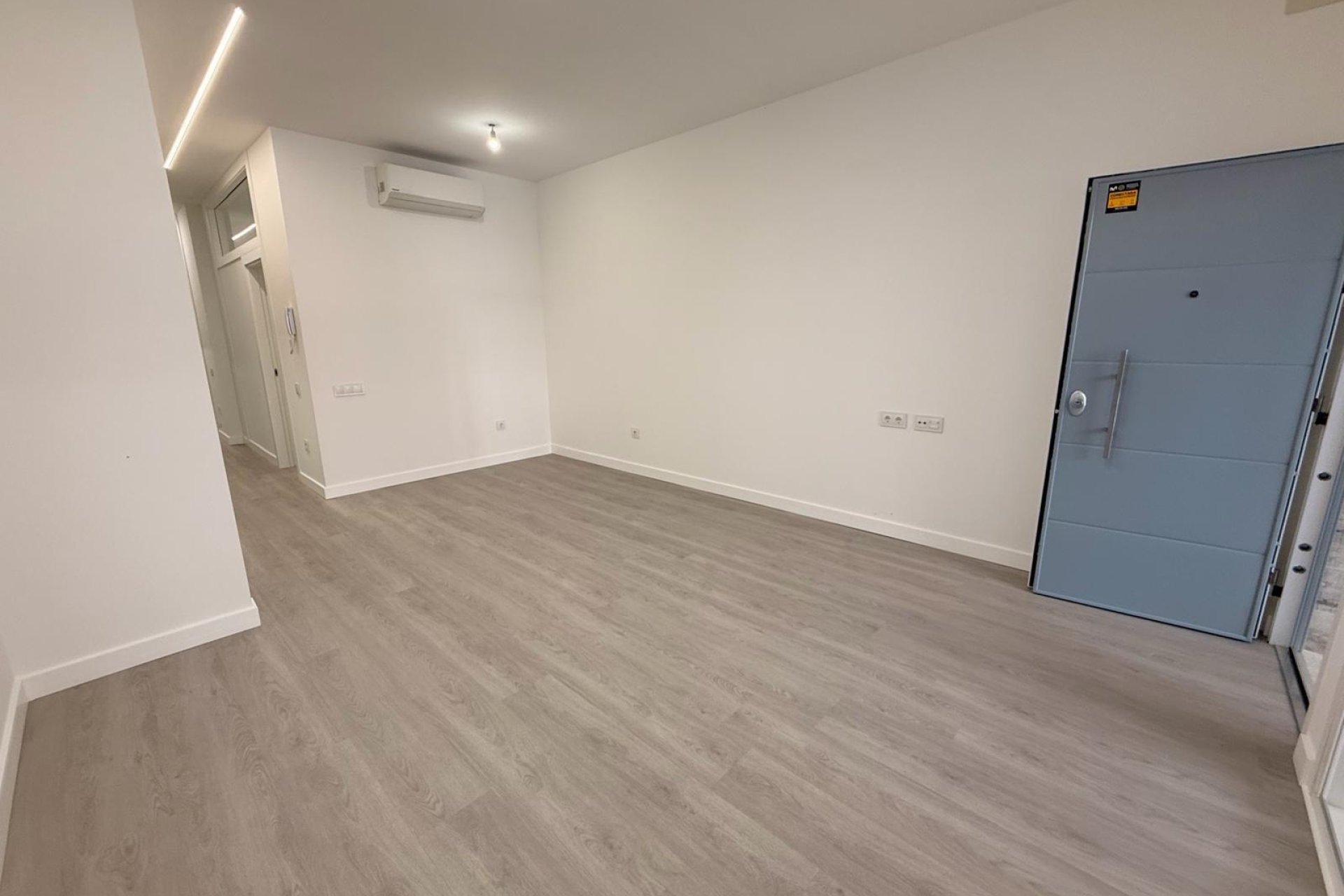 Revente - Appartement -
Torrevieja - Playa del Cura