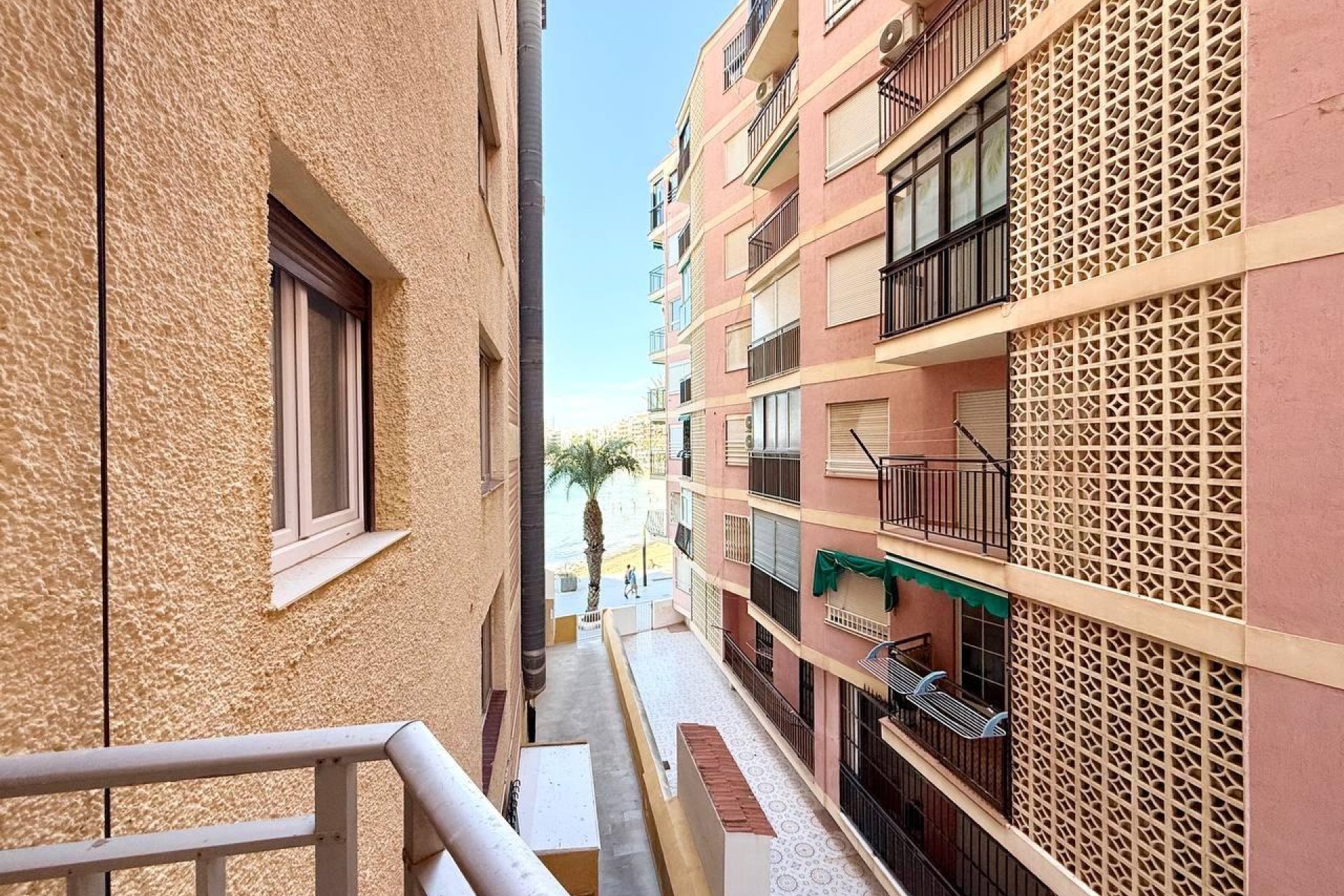 Revente - Appartement -
Torrevieja - Playa del Cura