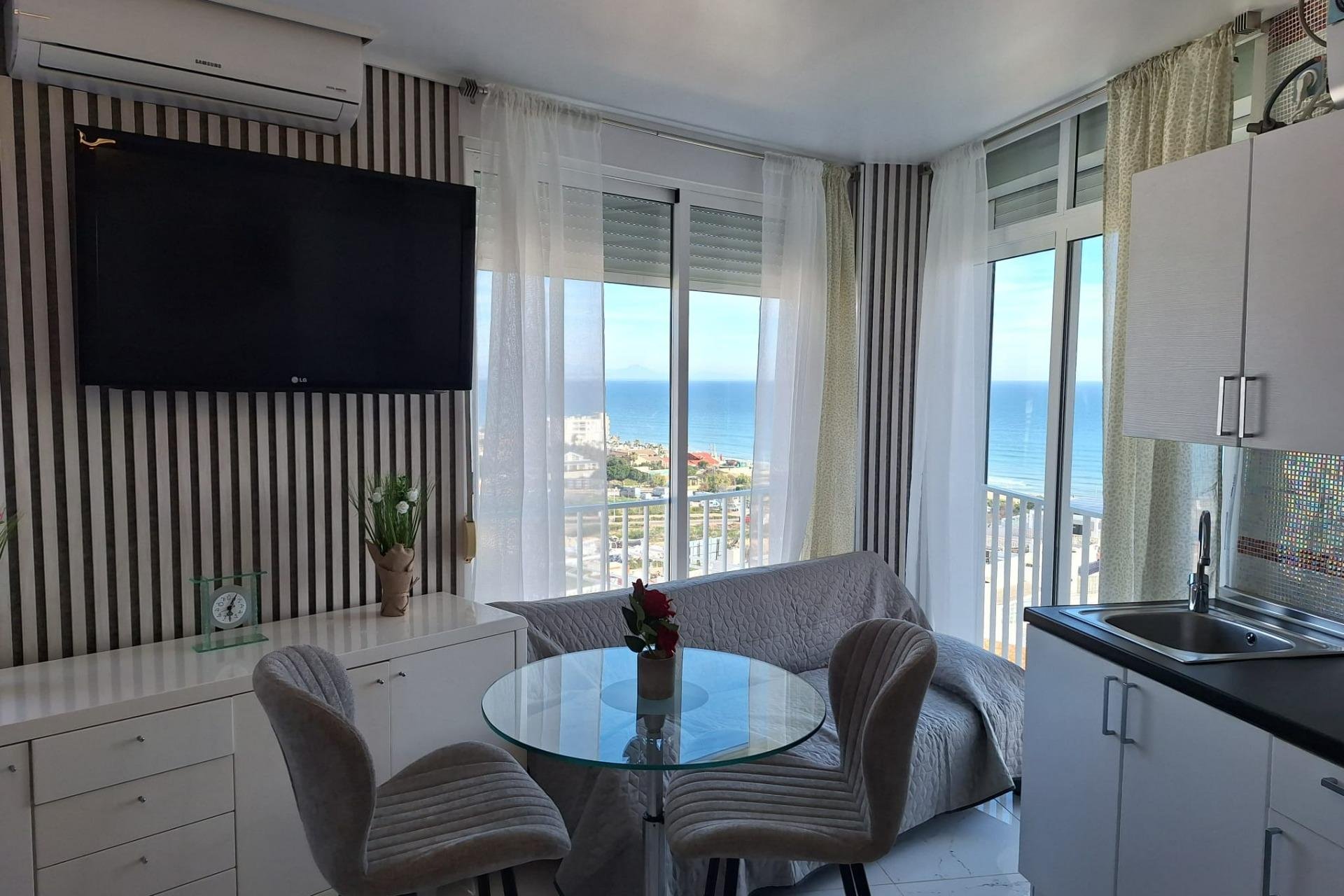 Revente - Appartement -
Torrevieja - Torrejón