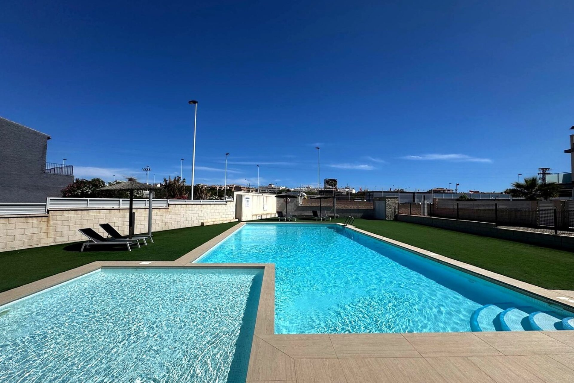 Revente - Appartement -
Torrevieja - Torreta Florida