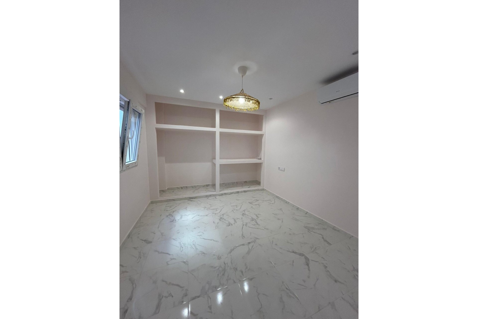Revente - Appartement -
Torrevieja