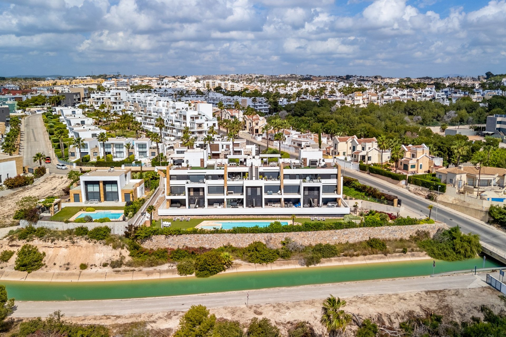 Revente - Appartement -
Villamartin - Costa Blanca