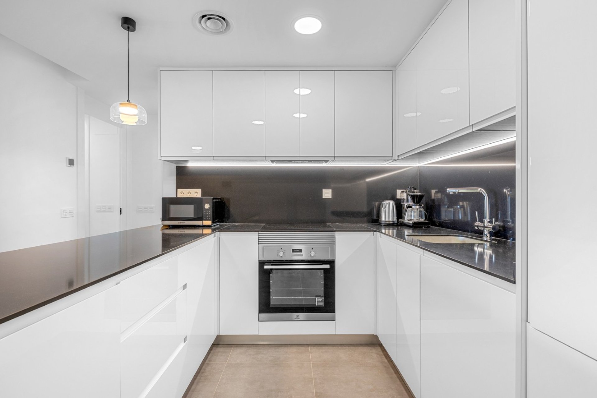 Revente - Attique -
Gran Alacant - Costa Blanca